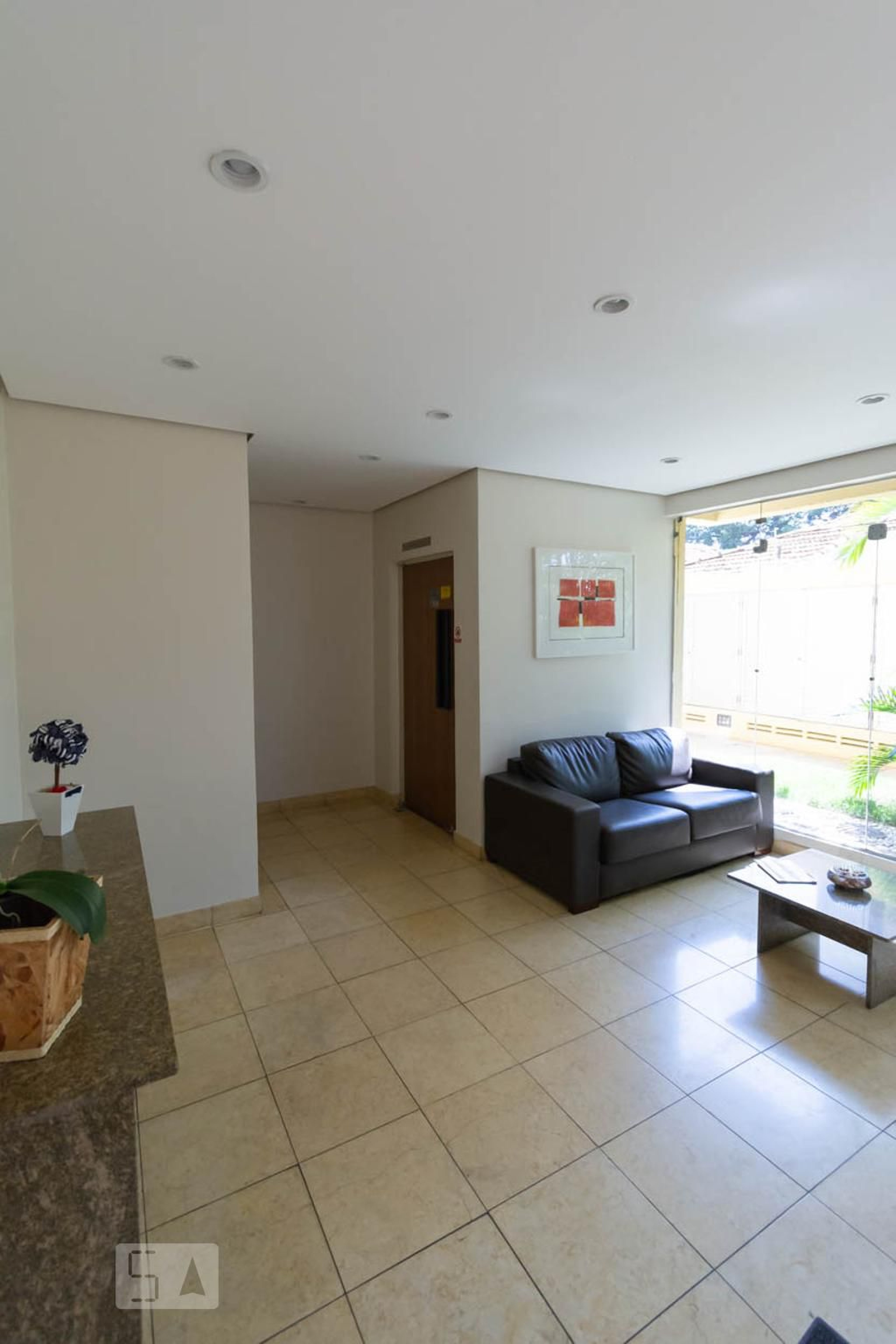 Hall Entrada - Del Rey