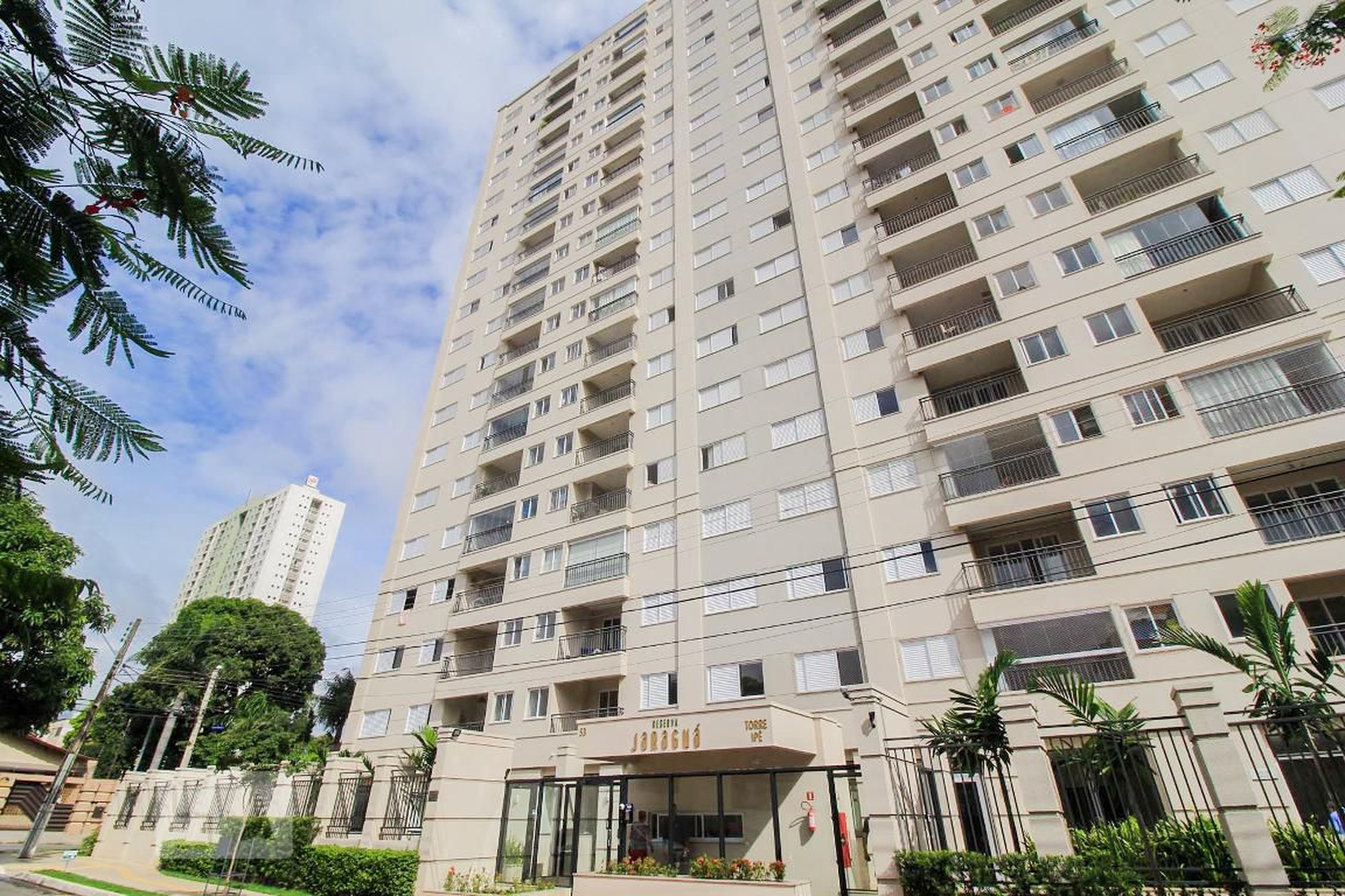 Fachada do Condomínio Condomínio Reserva Jaraguá (903 B Ipê) Vila Jaraguá