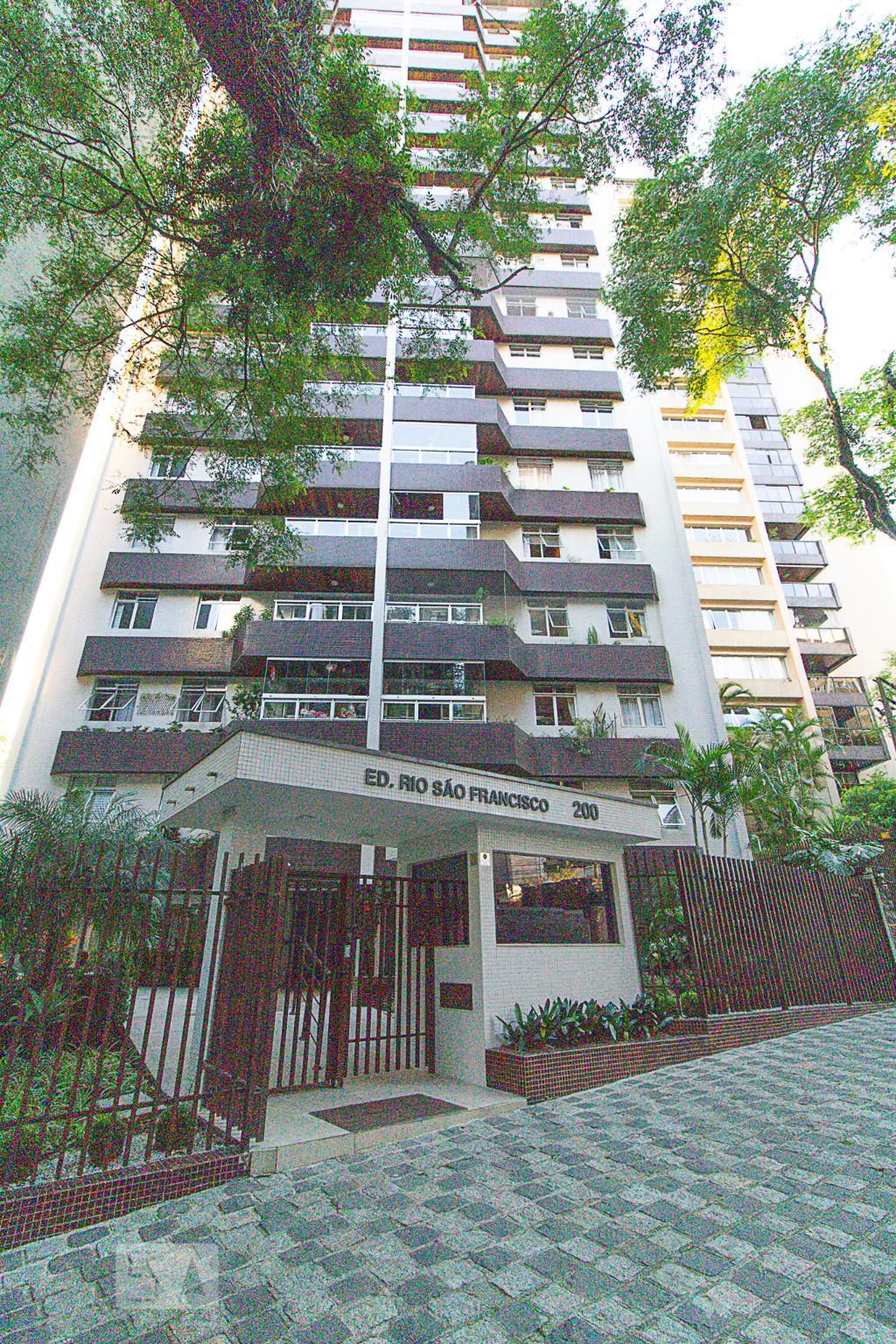 Fachada do Condomínio Edifício Rio São Francisco