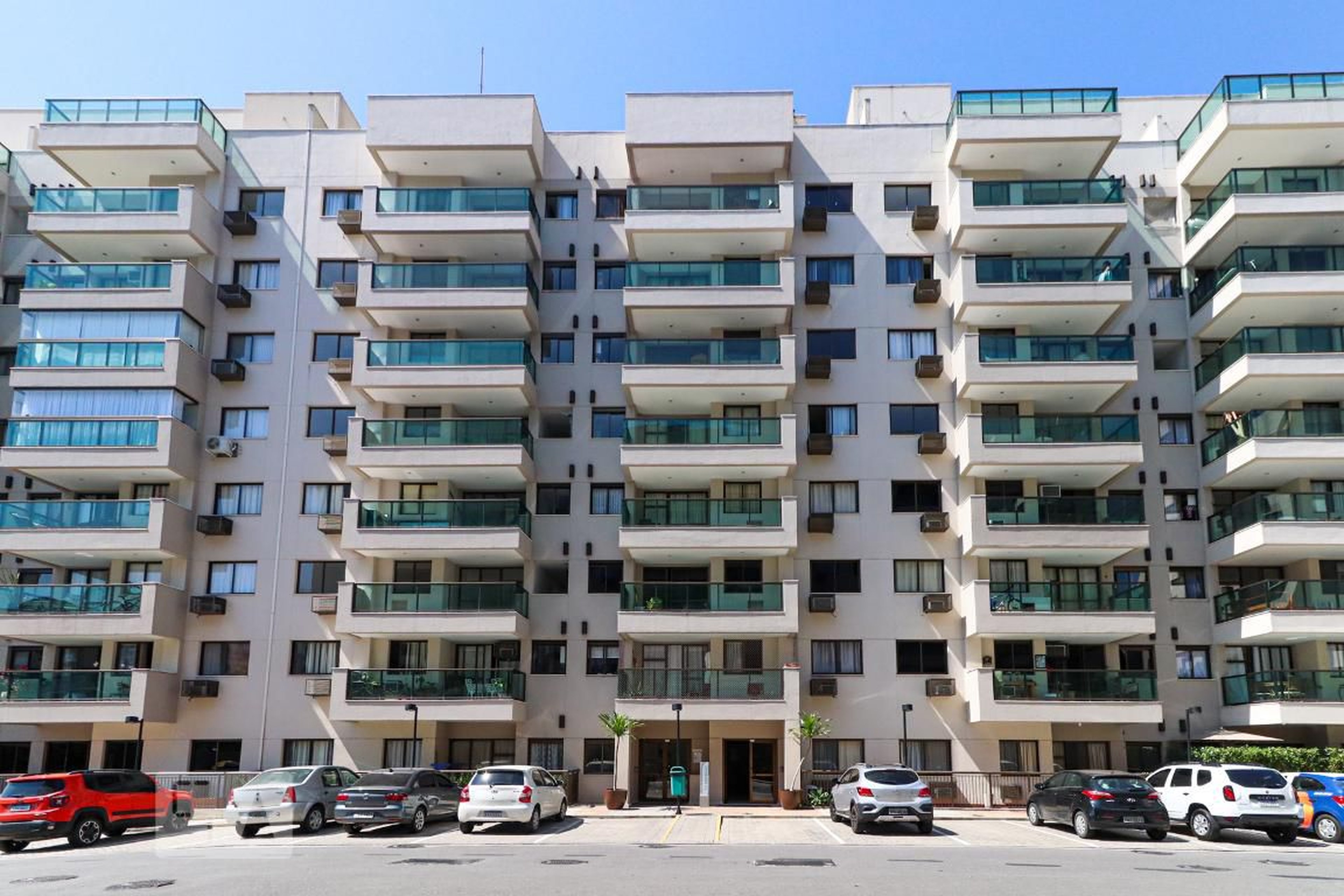 Fachada do prédio Condomínio Ocean Pontal Residence