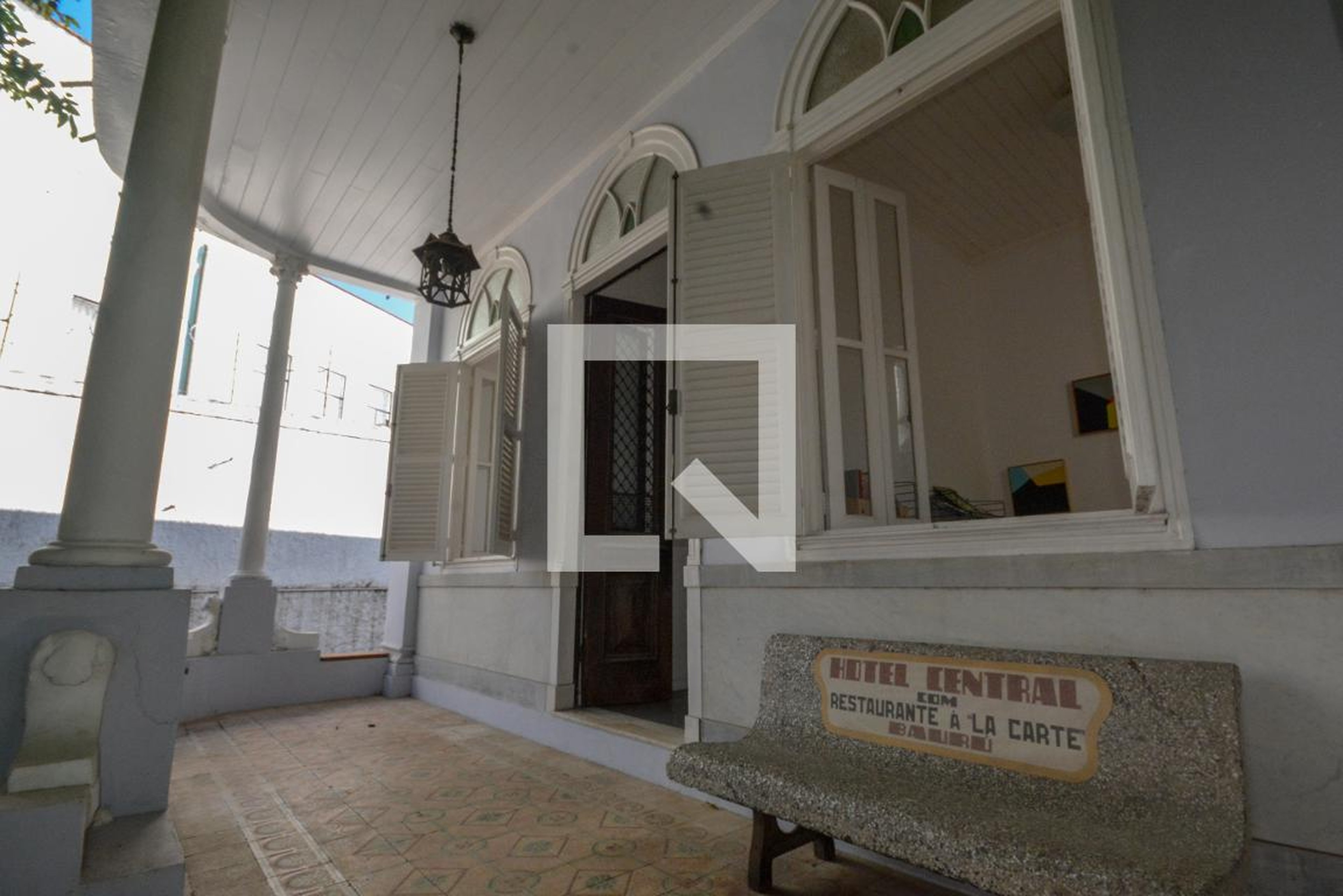 Fachada Condomínio em R. Aarão Reis, 116