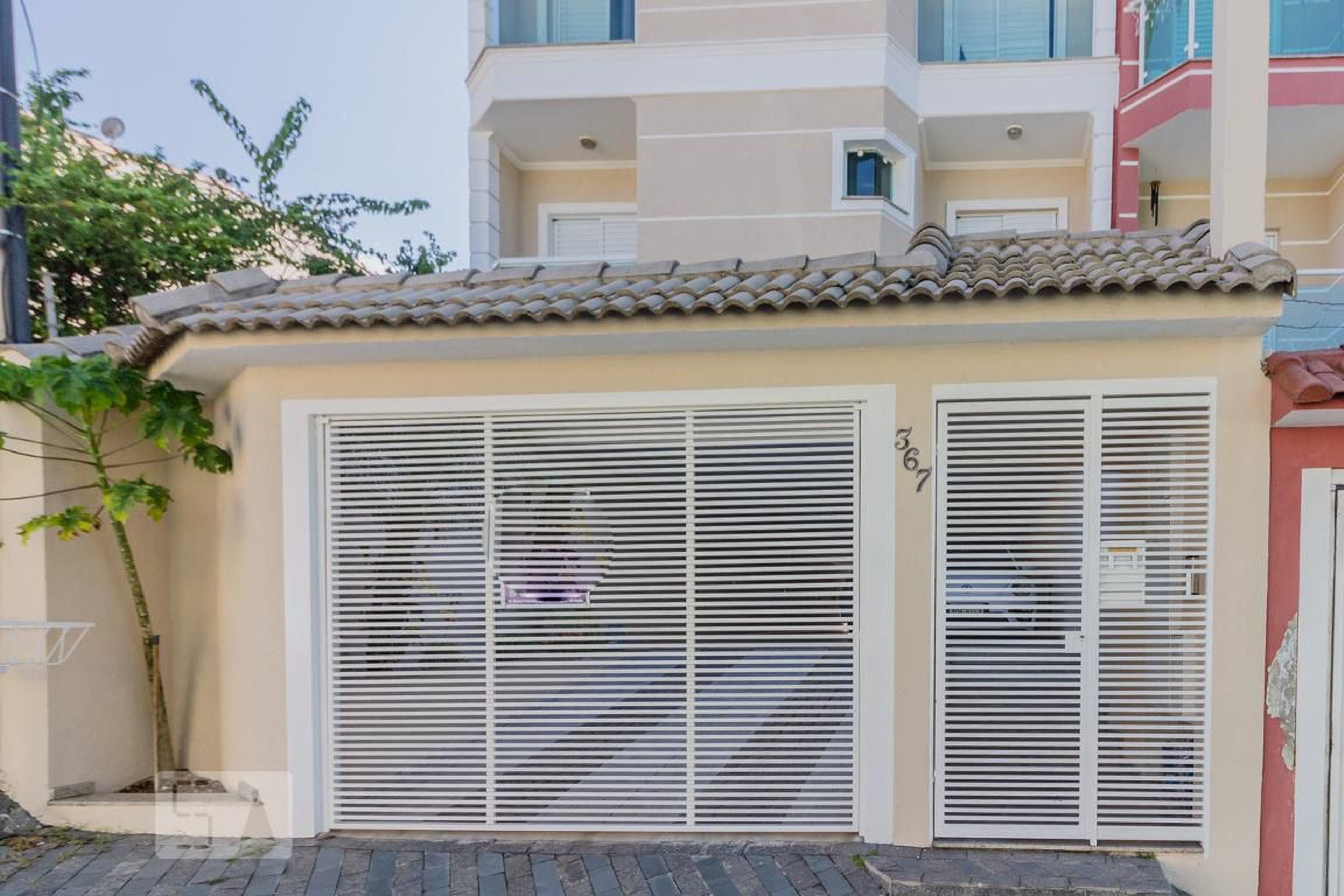 Fachada Condomínio em Rua Cartagena, 367