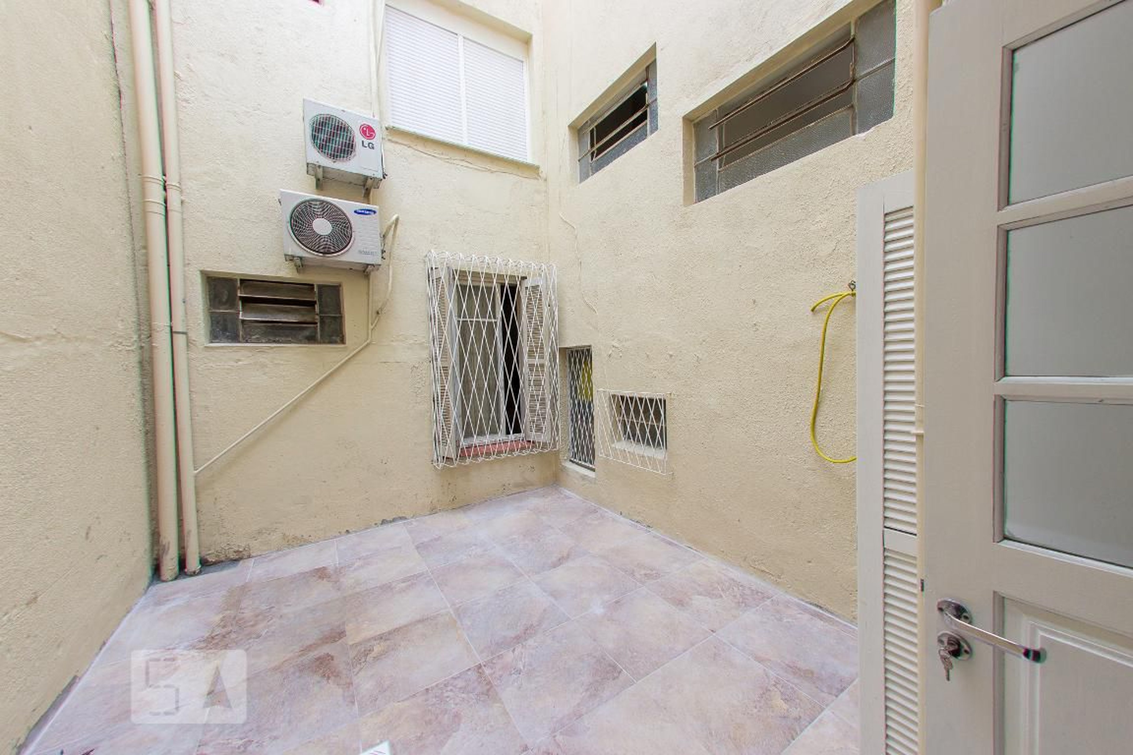 Area Externa - Edifício Aurora