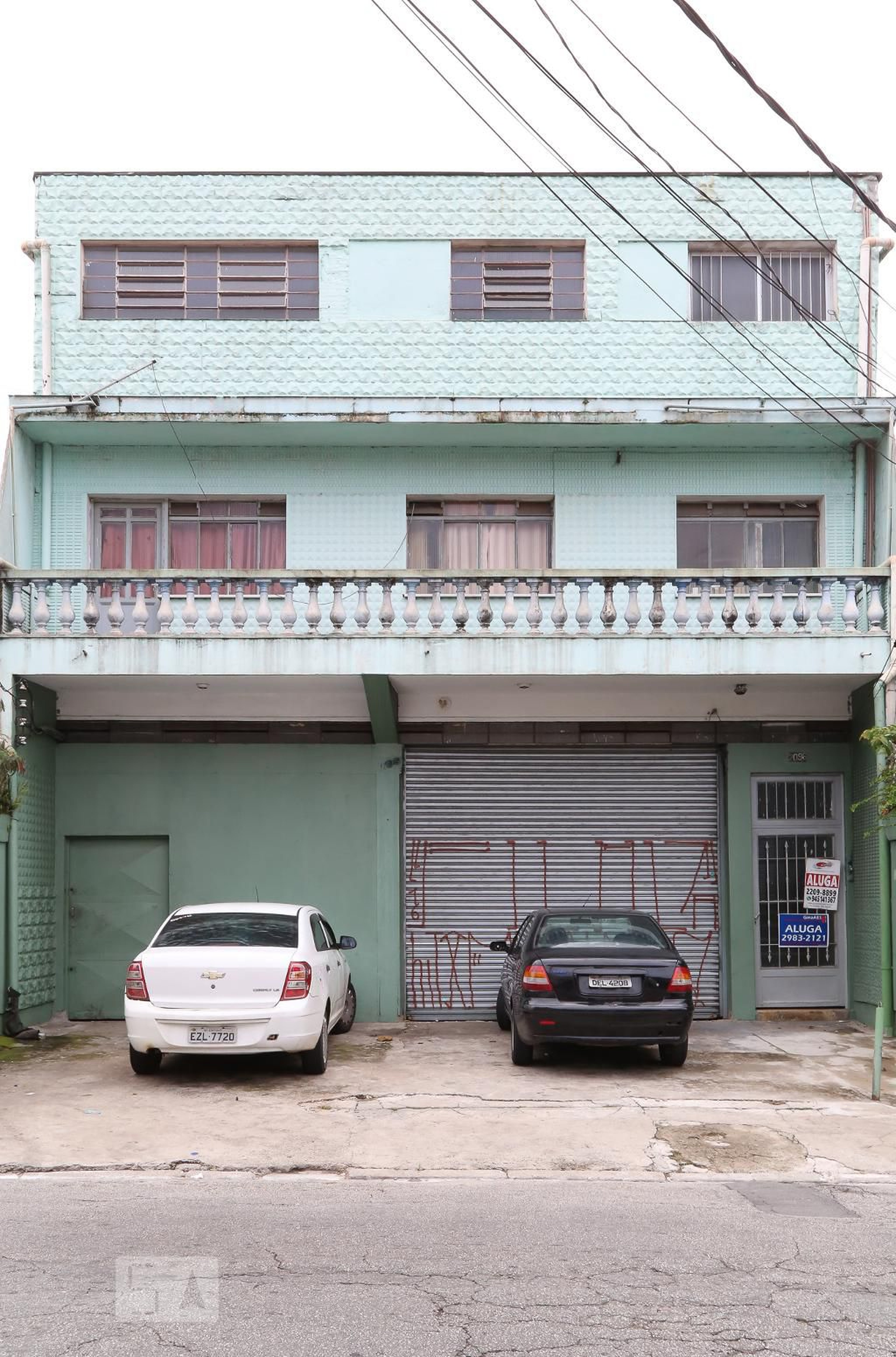 Fachada Condomínio em Rua Tanque Velho, 2096
