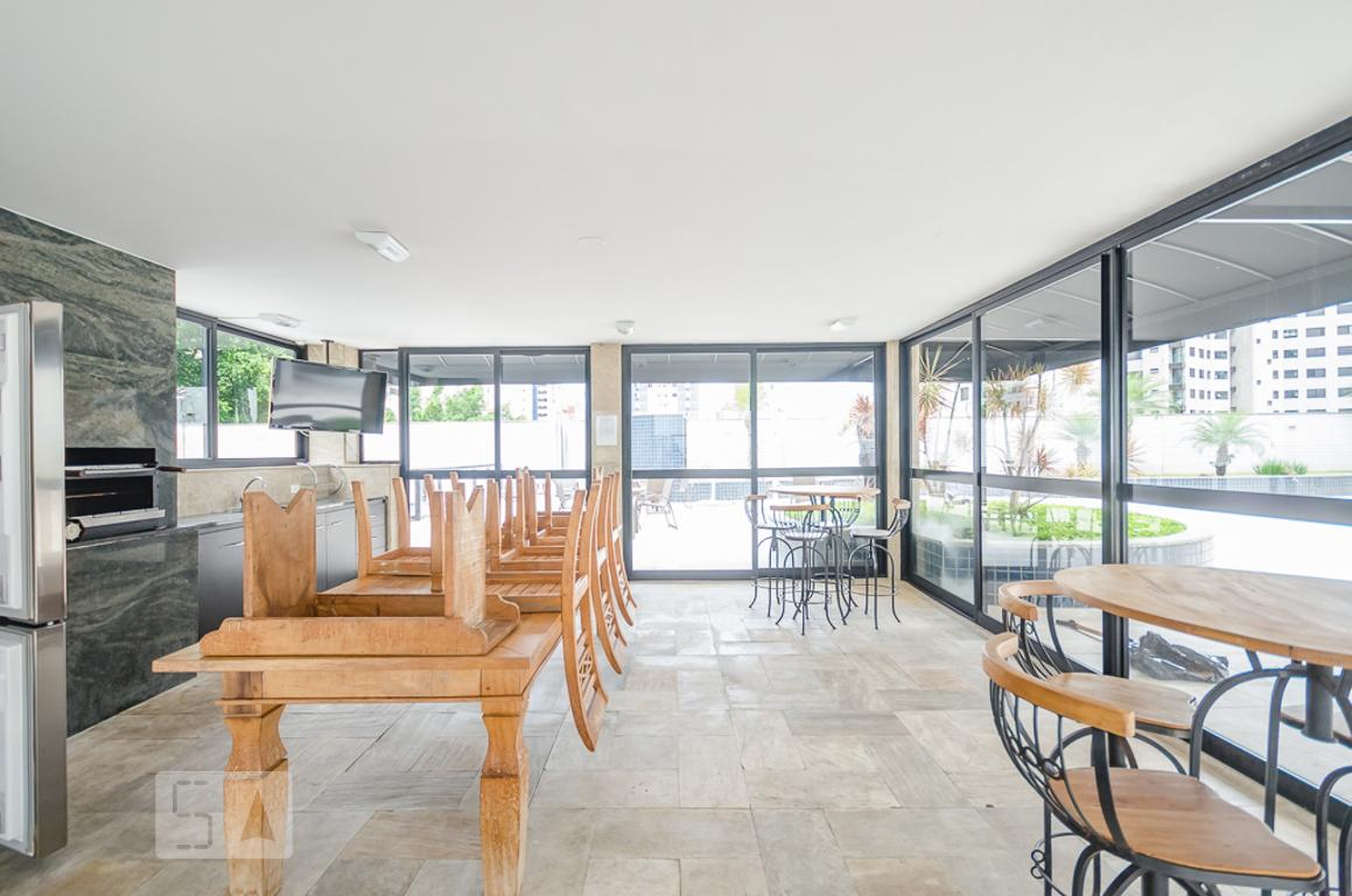 Espaço Gourmet - Edificio La Brise