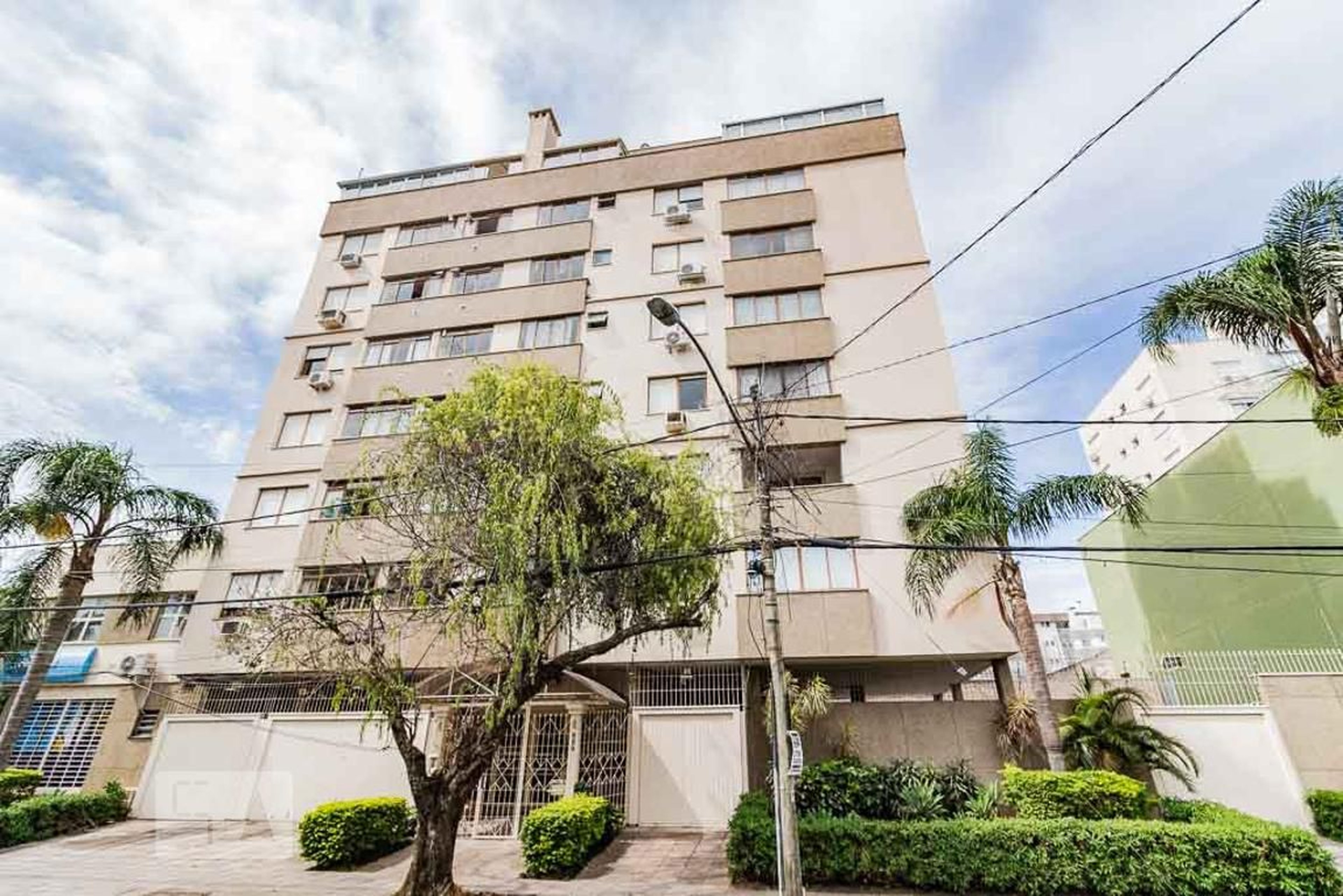 Fachada Condomínio em Rua La Plata, 980