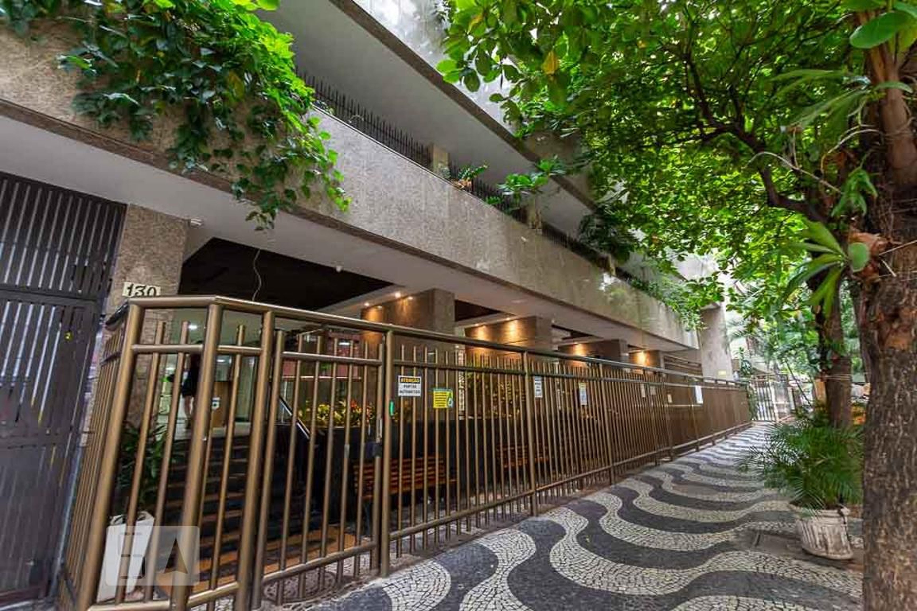 Fachada do Condomínio Condomínio Camargue e Provence