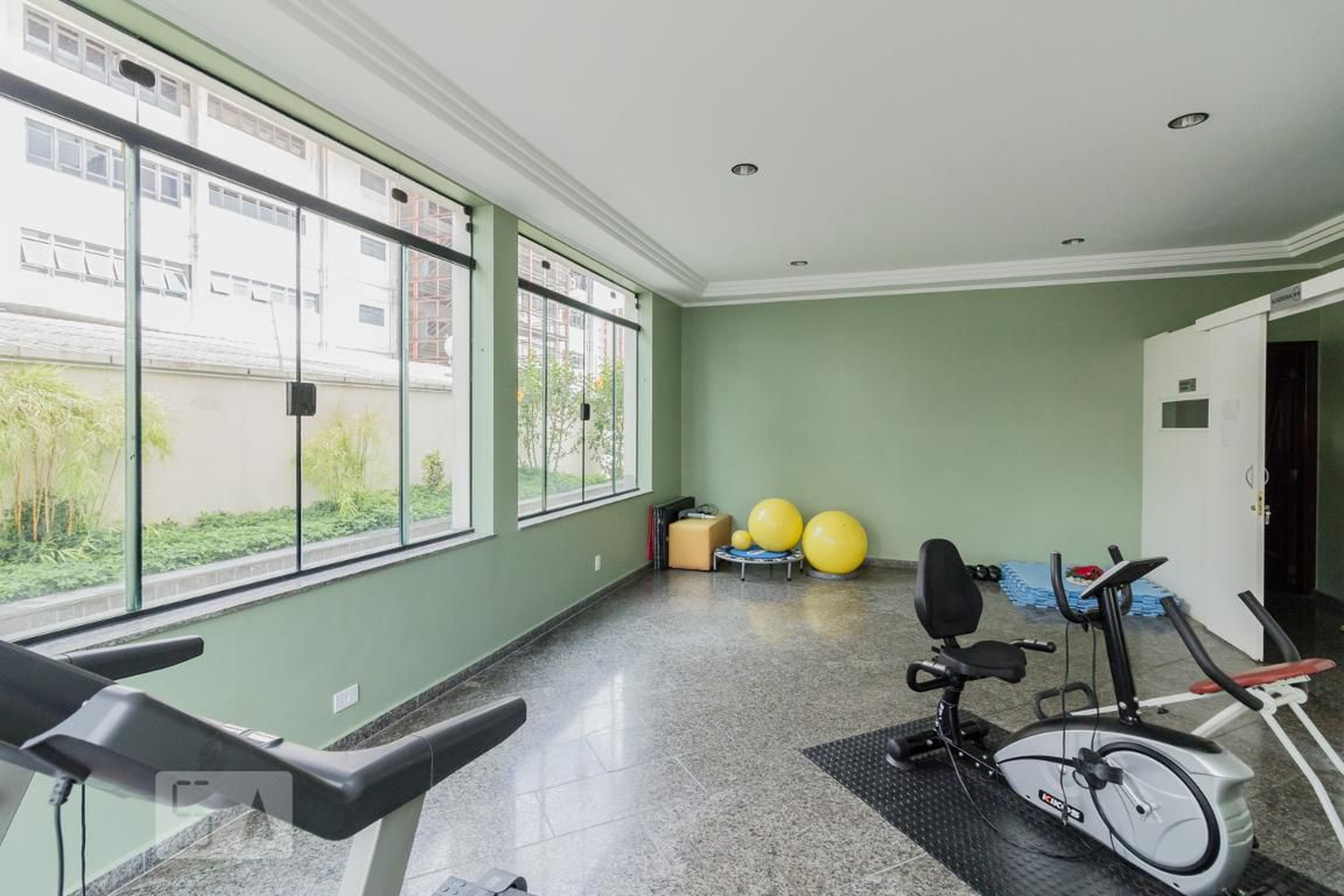 Academia - Edifício Cristalis