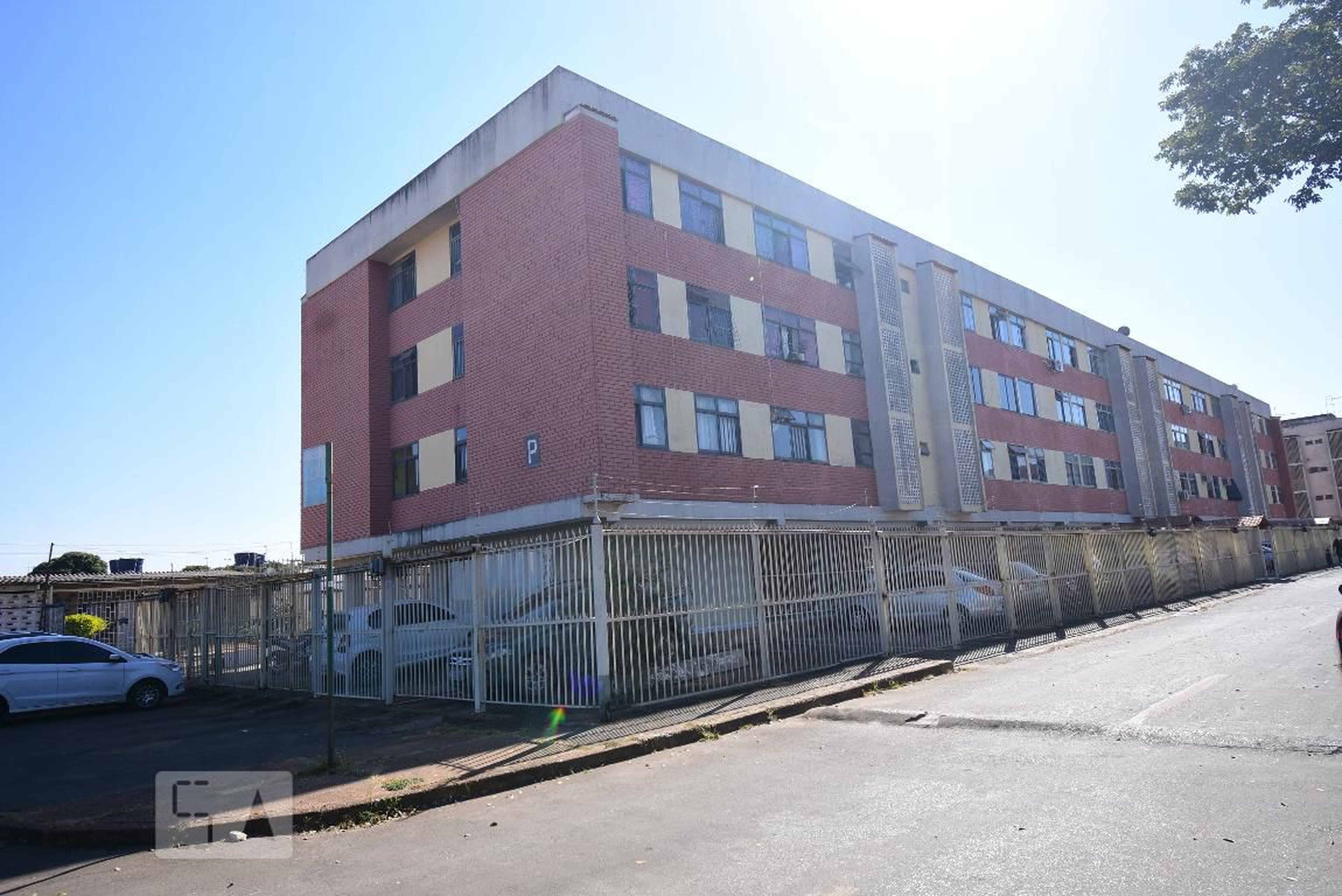 Fachada Condomínio em Qi 20, Bloco P 