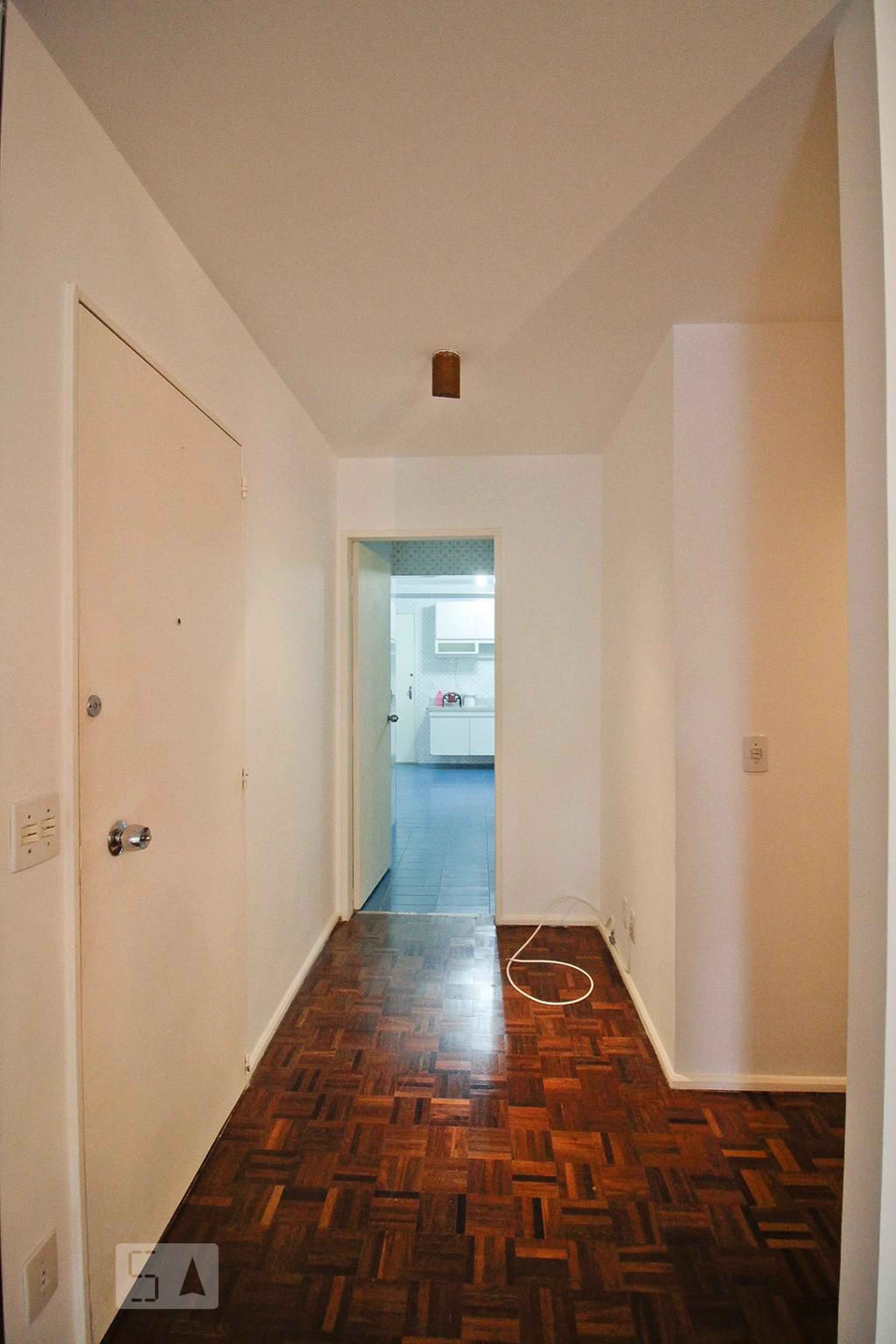 Entrada - RUA Monte Alegre, 663