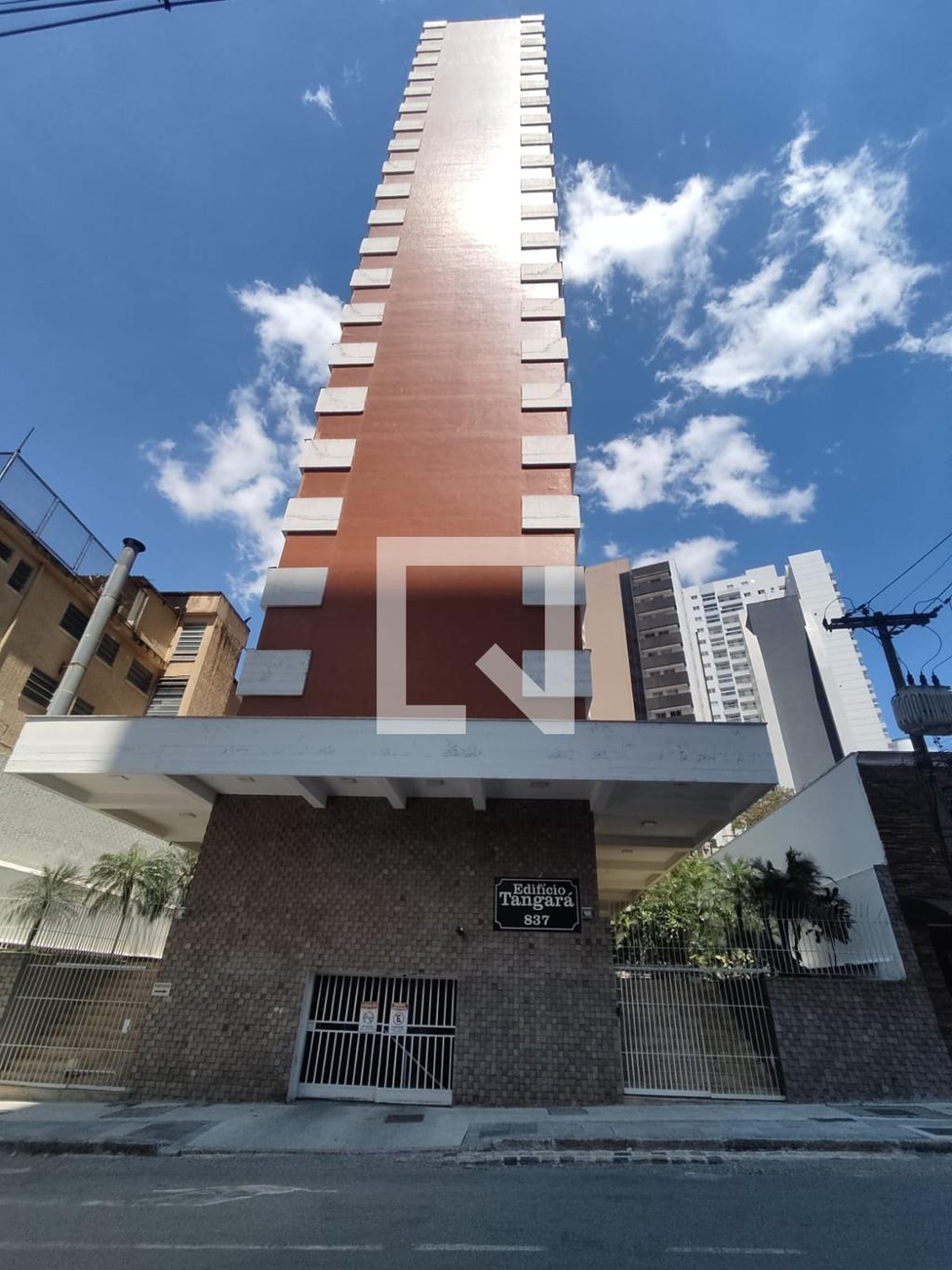 Fachada do condomínio Edifício Tangará