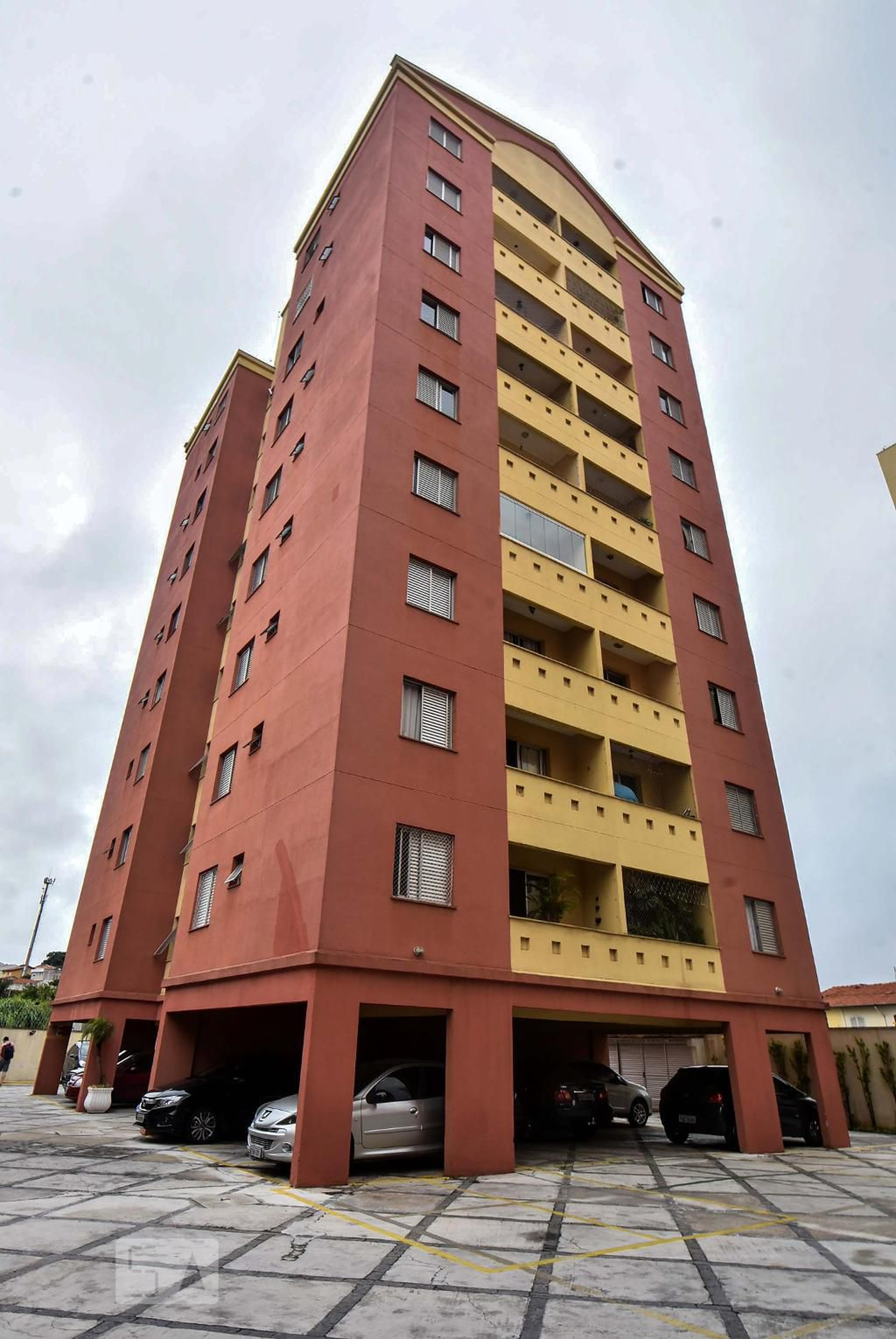 Prédio Condomínio Porto Real