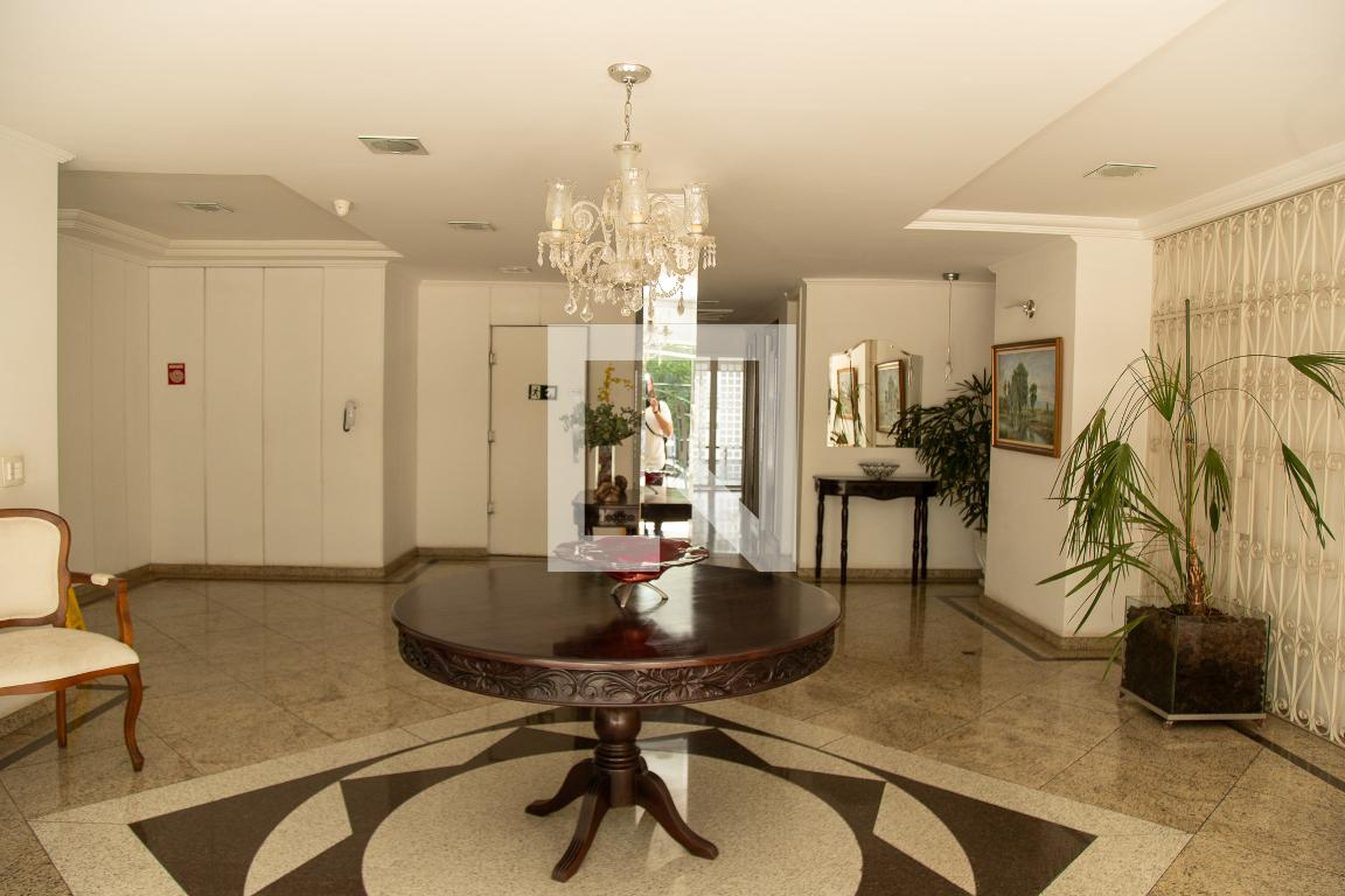 Hall de entrada - Edifício Rio Tâmega