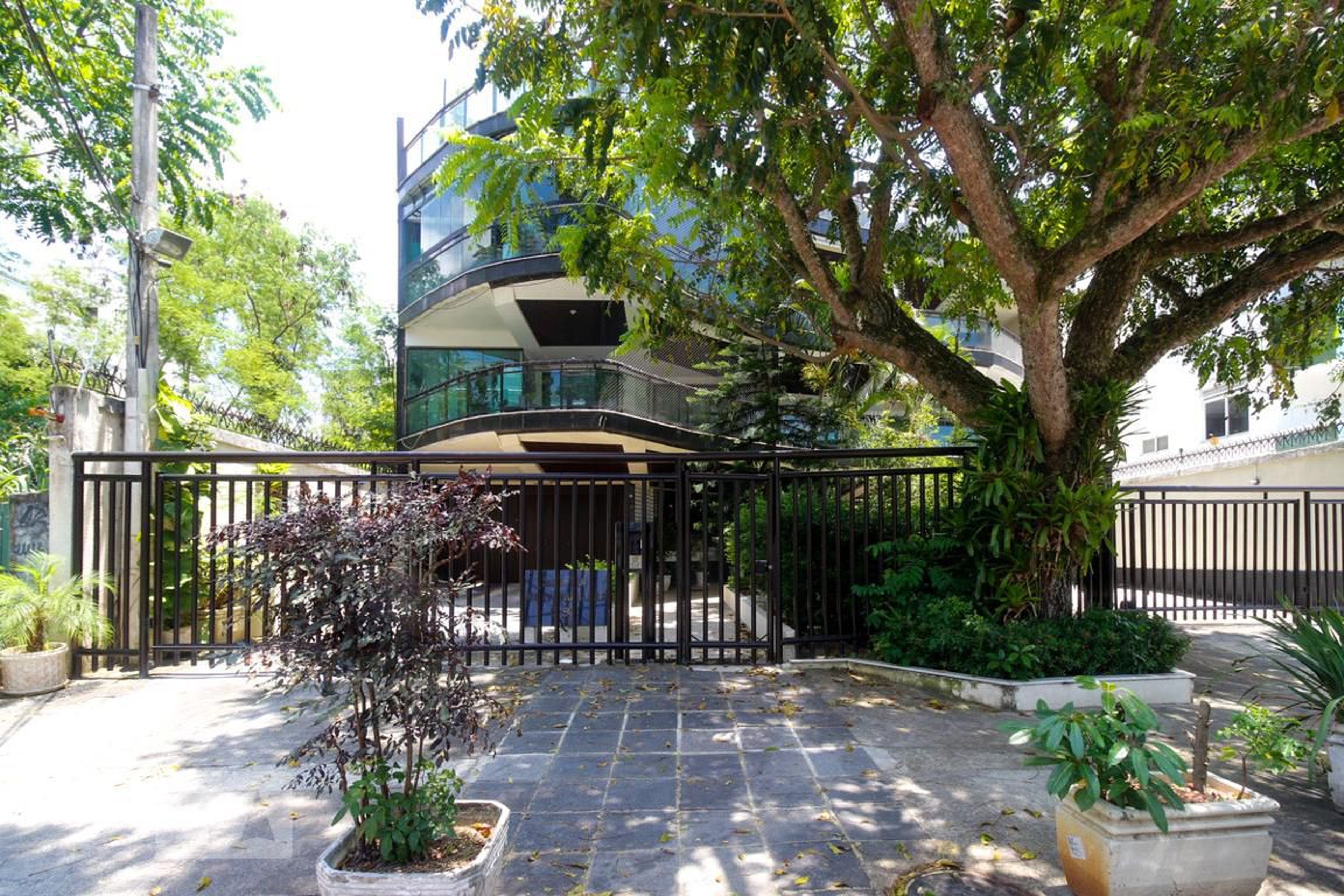 Fachada Edifício Mont Parnasse