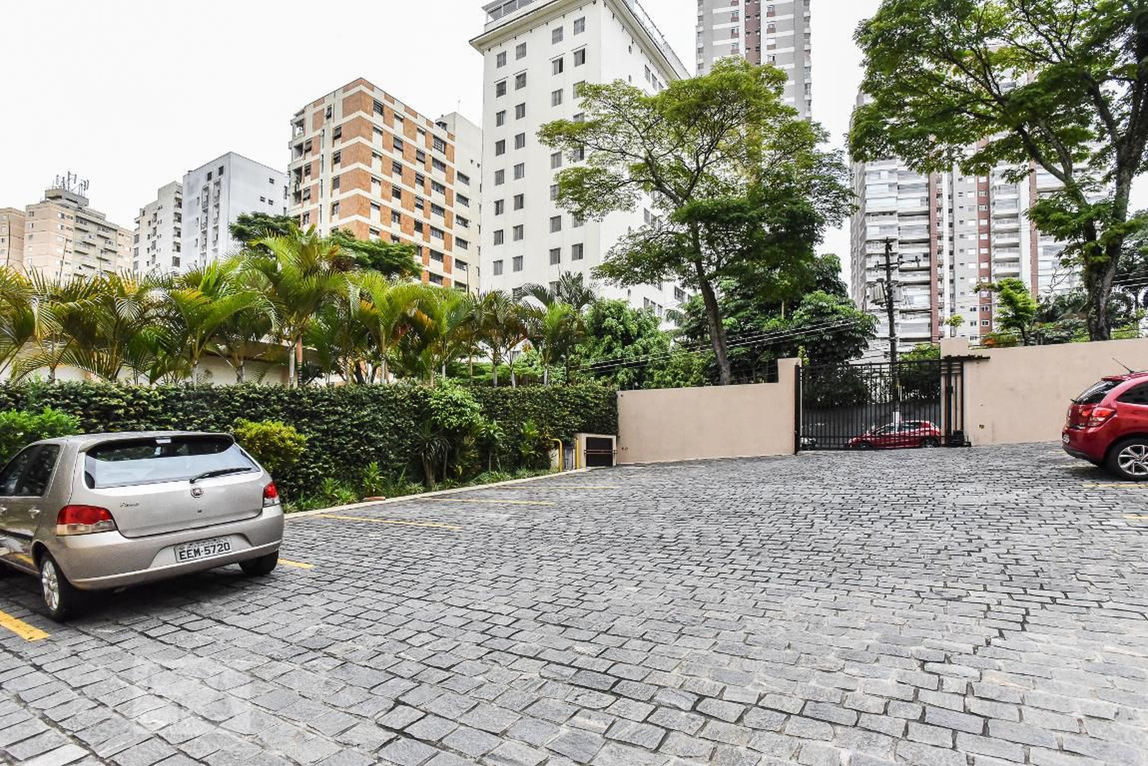 Estacionamento - Heloisaedifício Taís Gláucia