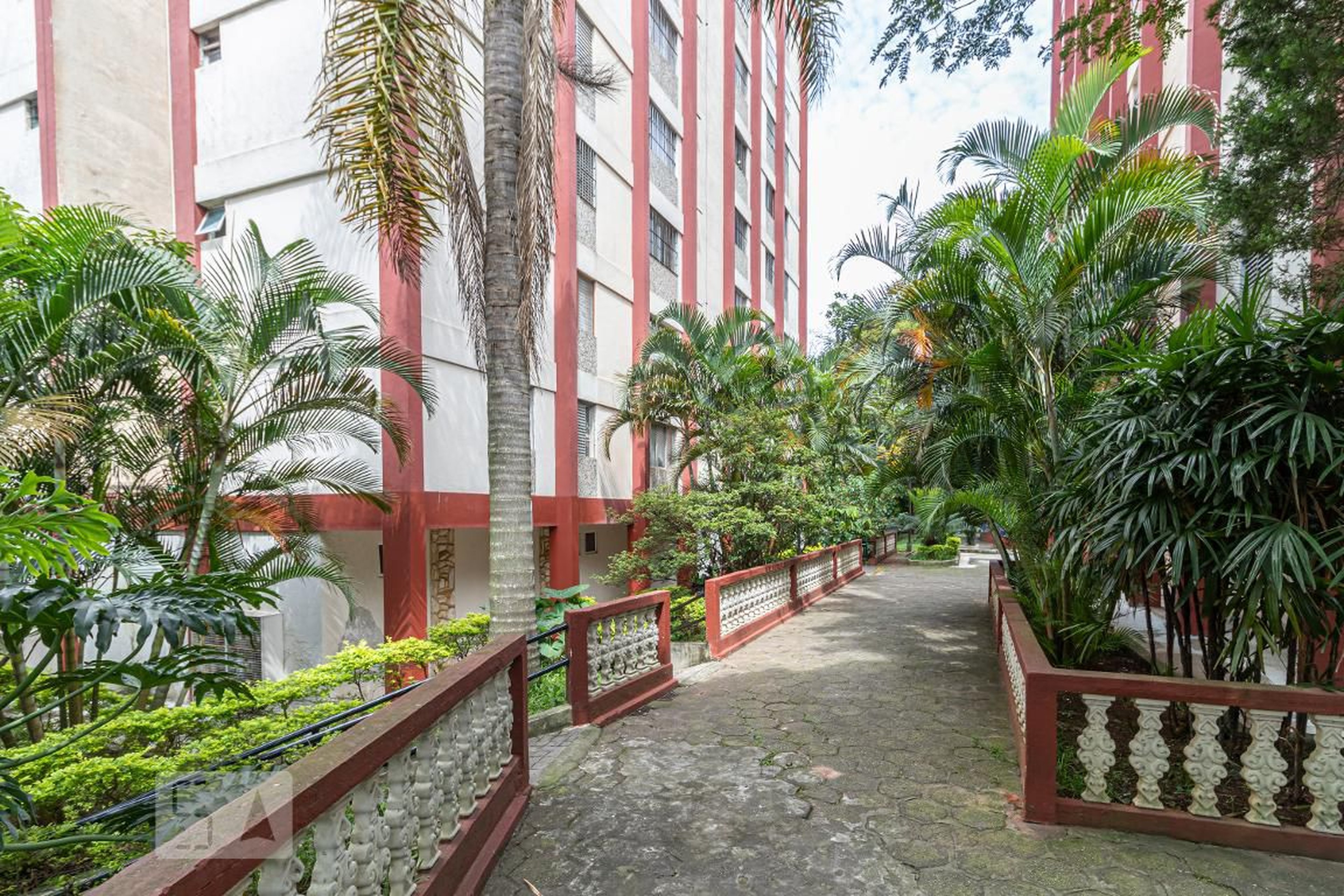 Área Externa - Conjunto Habitacional Alfazemas 1