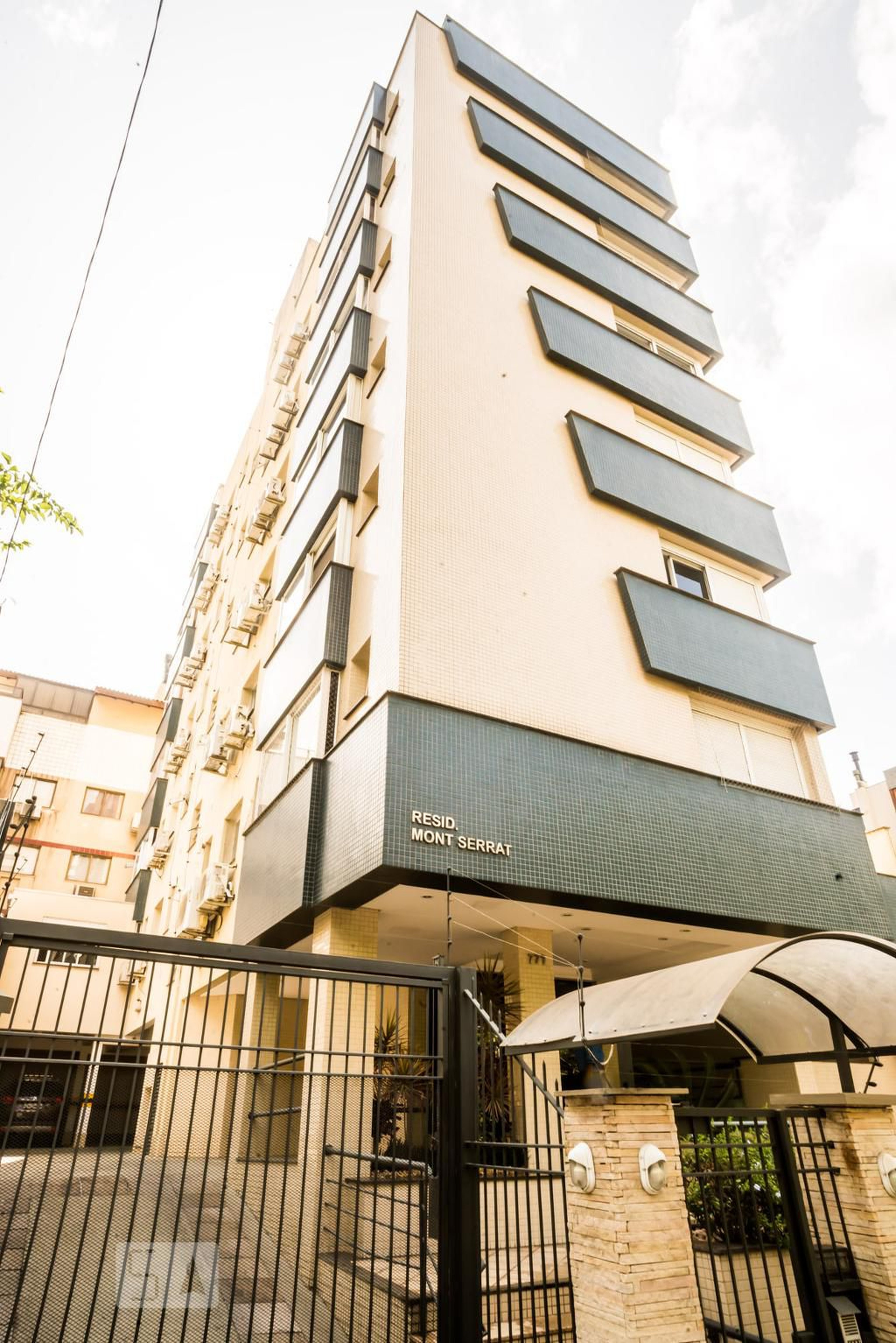 Fachada Condomínio em Rua Doutor Freire Alemão, 771