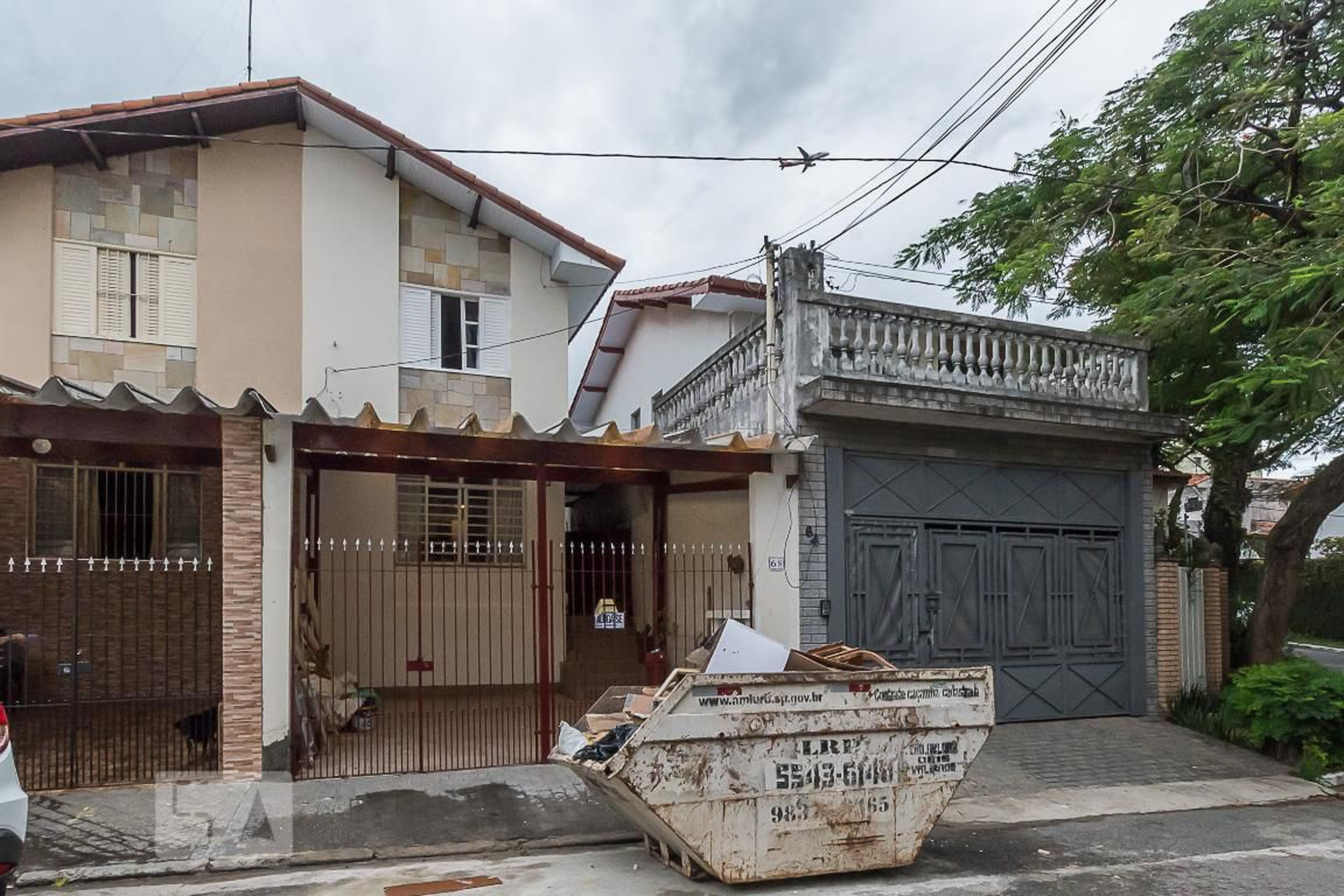 Fachada Condomínio em Rua Pedro Badra, 68