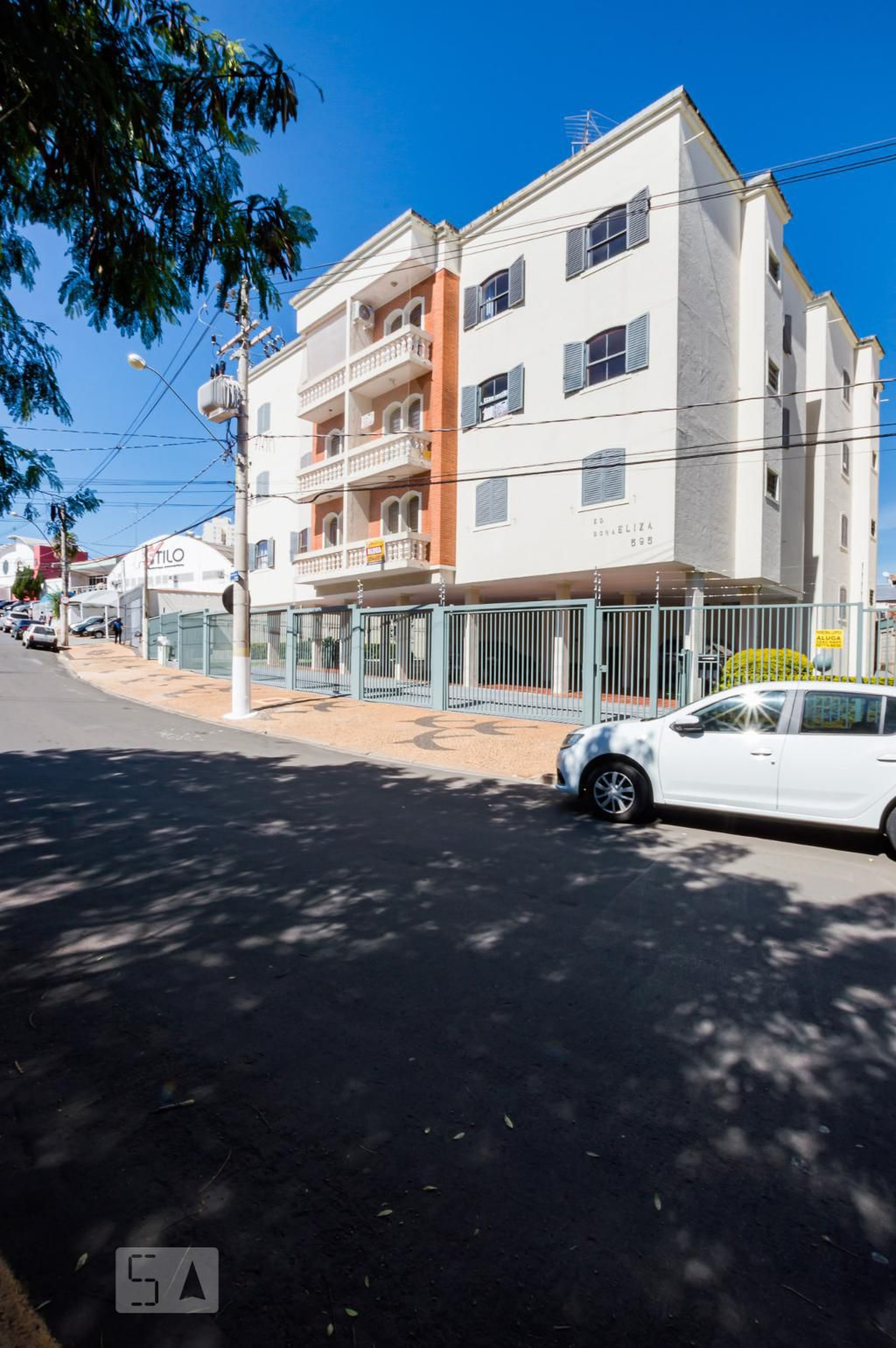 Fachada do Condomínio Condomínio Dona Eliza