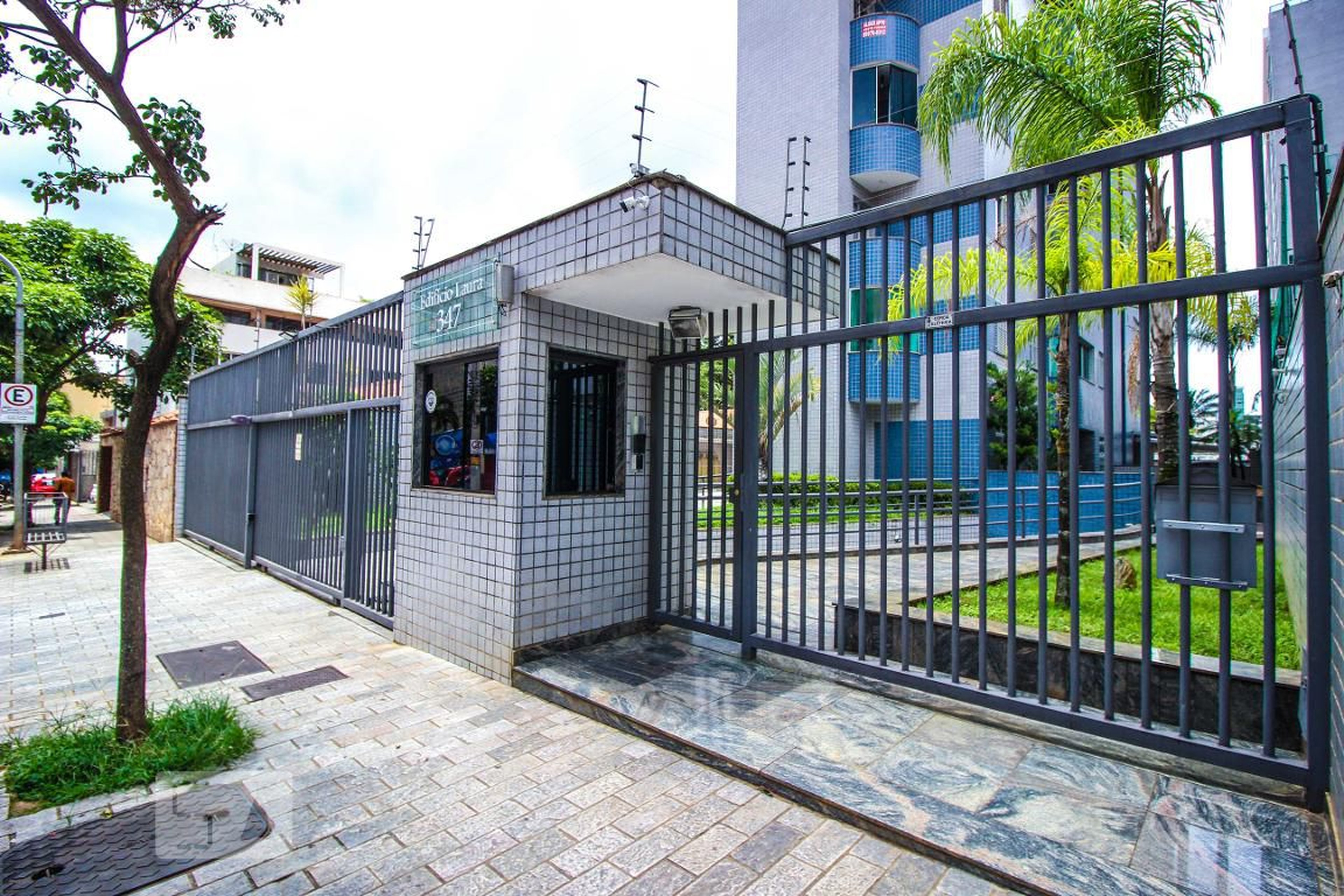 Entrada - Edifício Laura