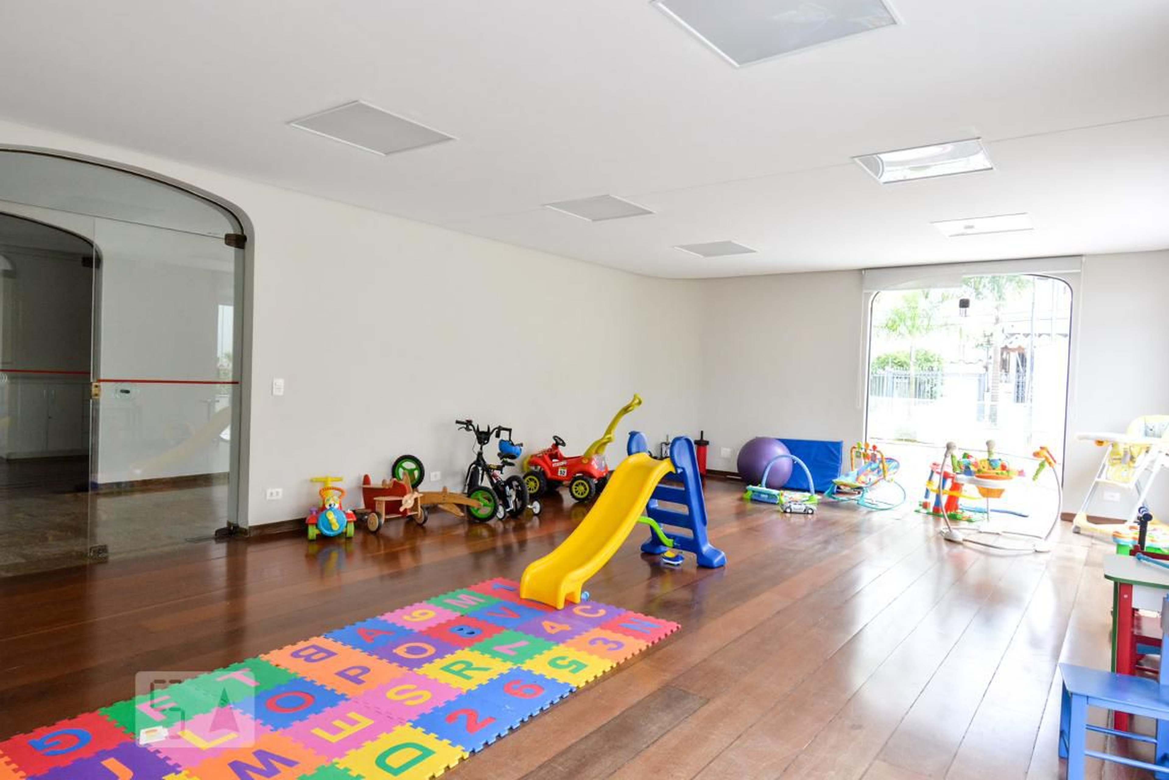 Playground - Araioses