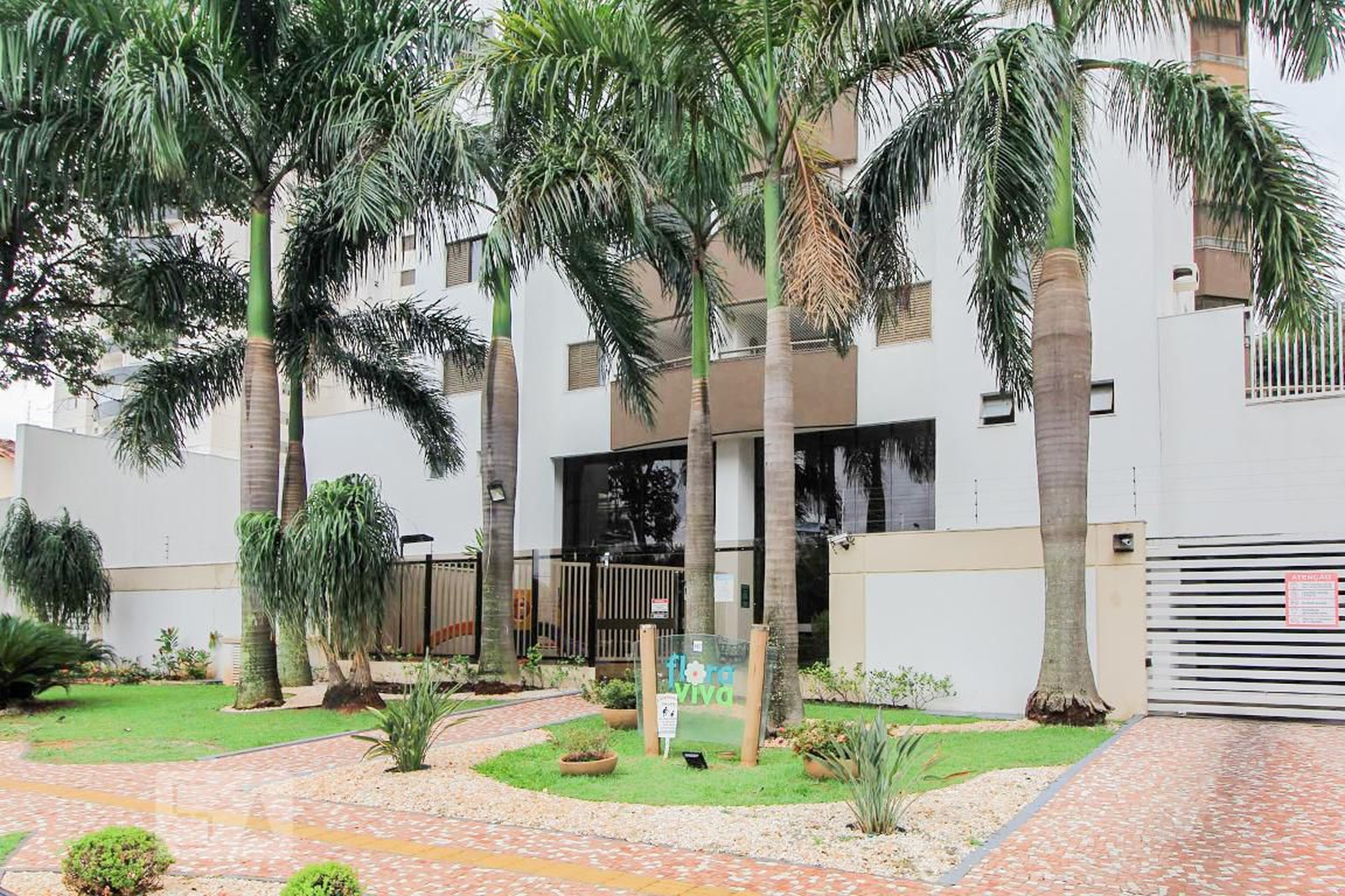 Fachada do Condomínio Condomínio Flora Viva Residence