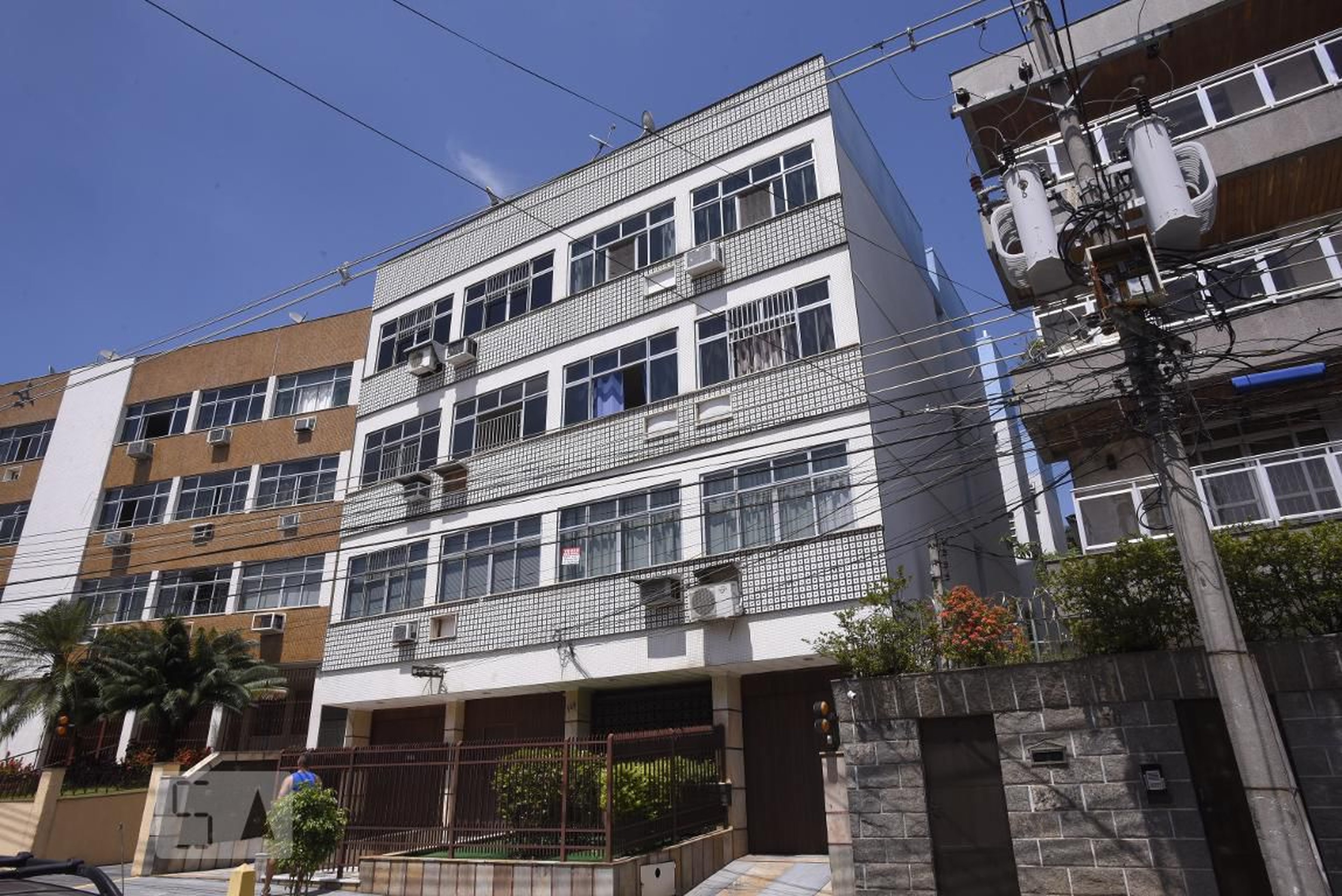 Fachada Condomínio Es. Abélia