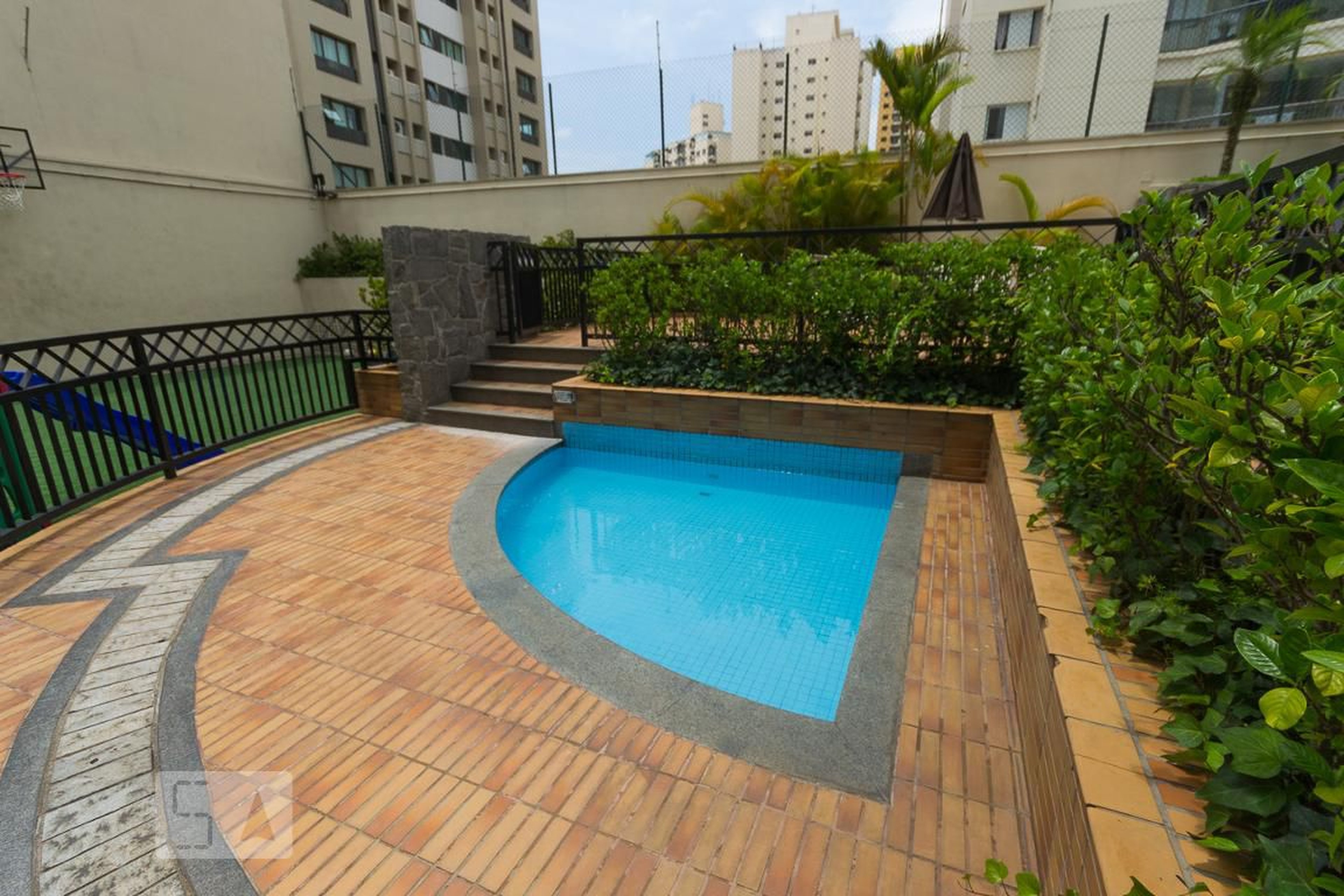 Piscina infantil - Edifício Greenland