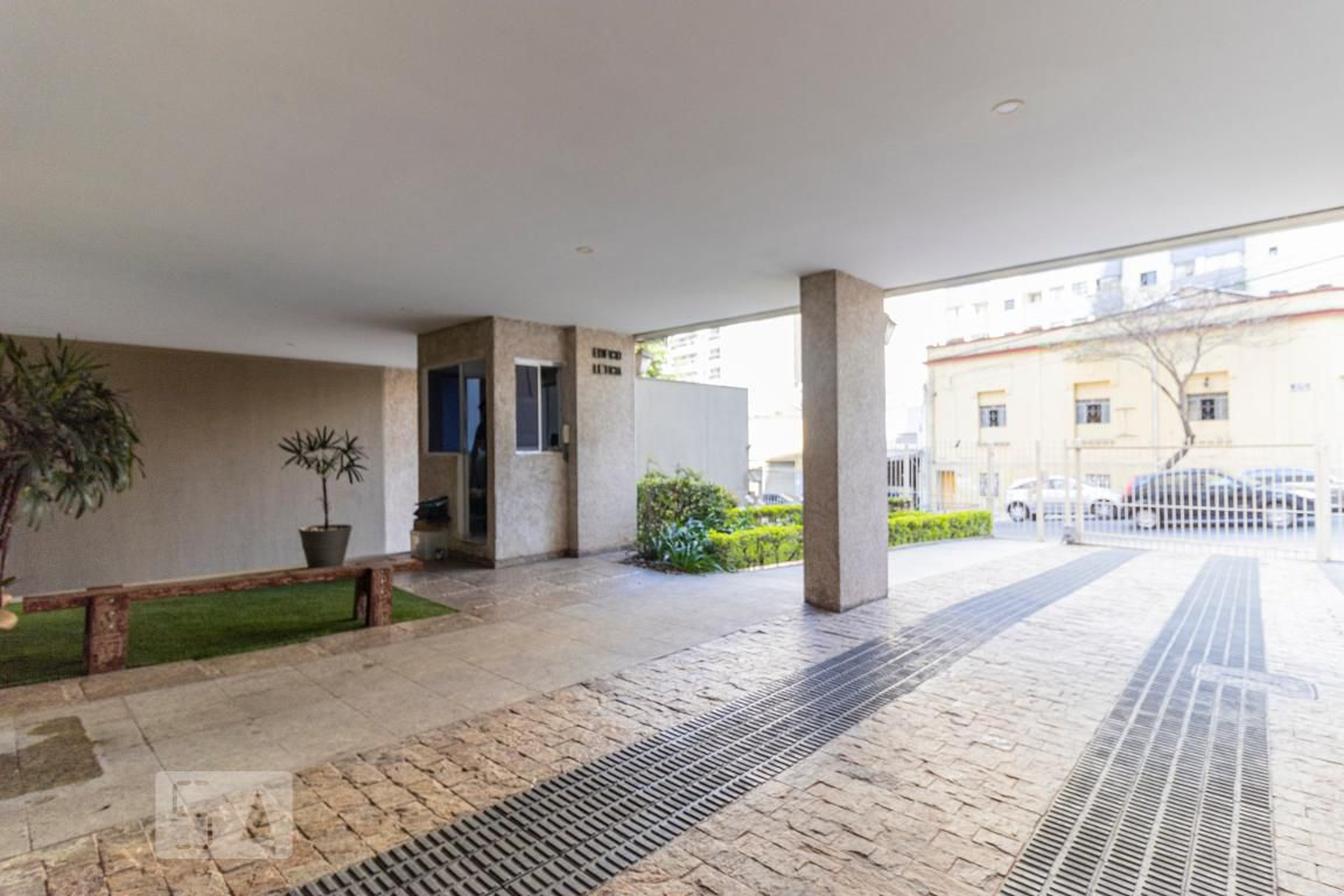 Entrada - Edifício Letícia