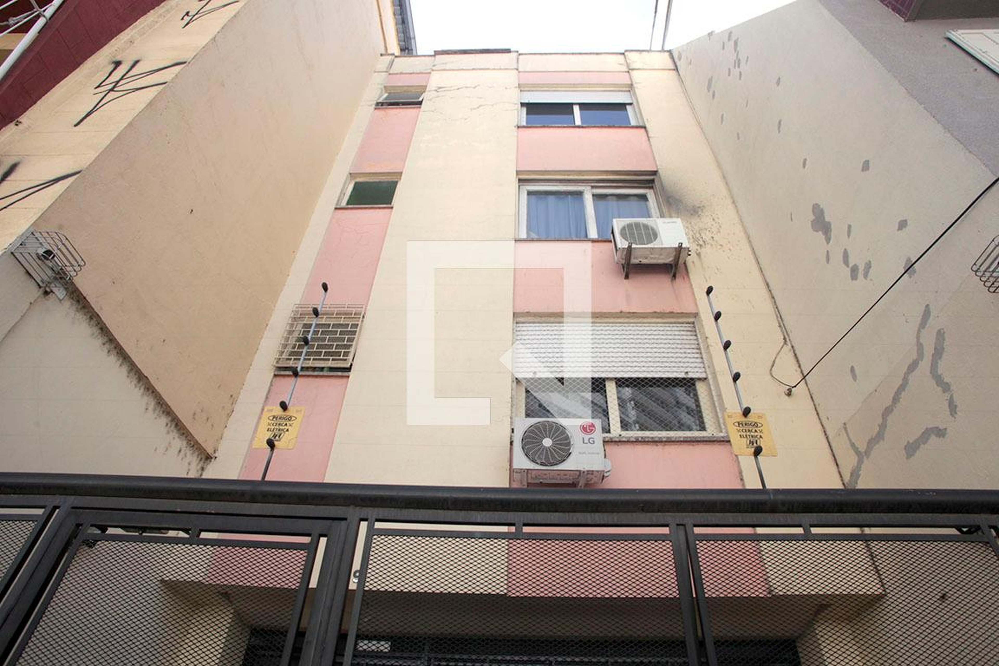 Fachada Condomínio Petit Jardim