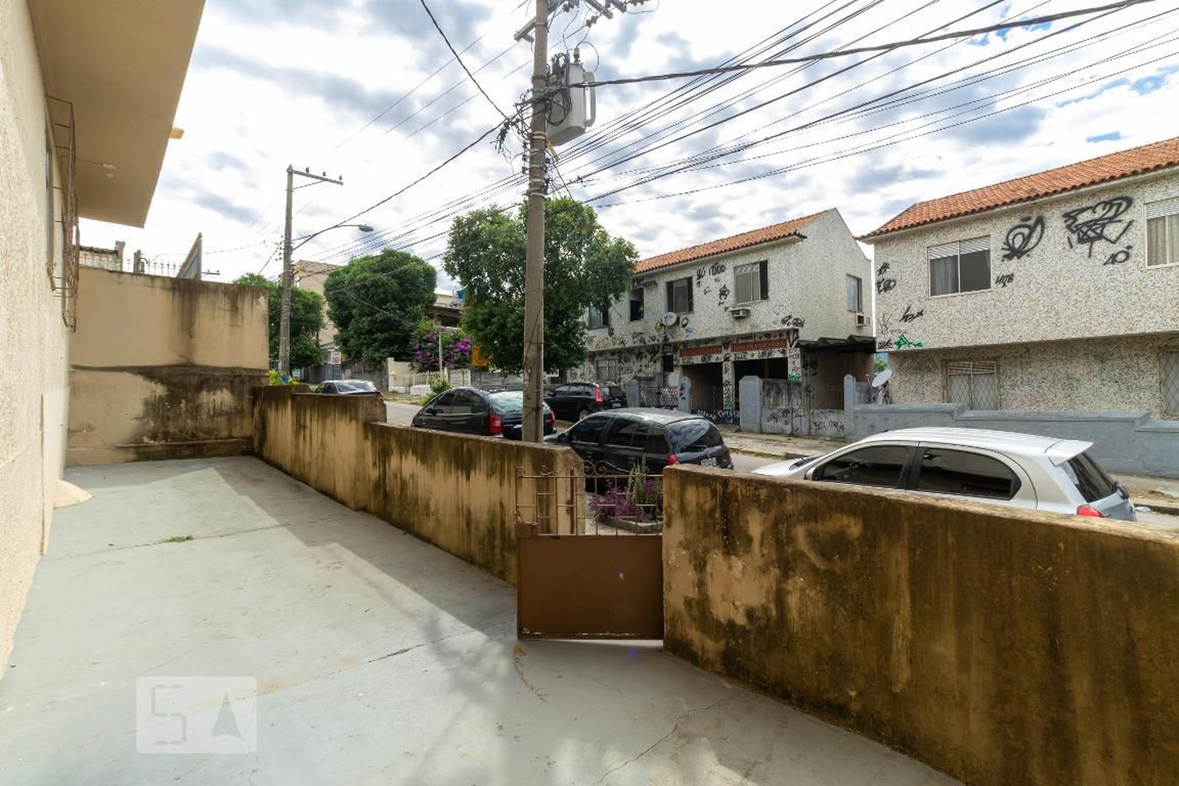 Entrada - Teixeira de Azevedo