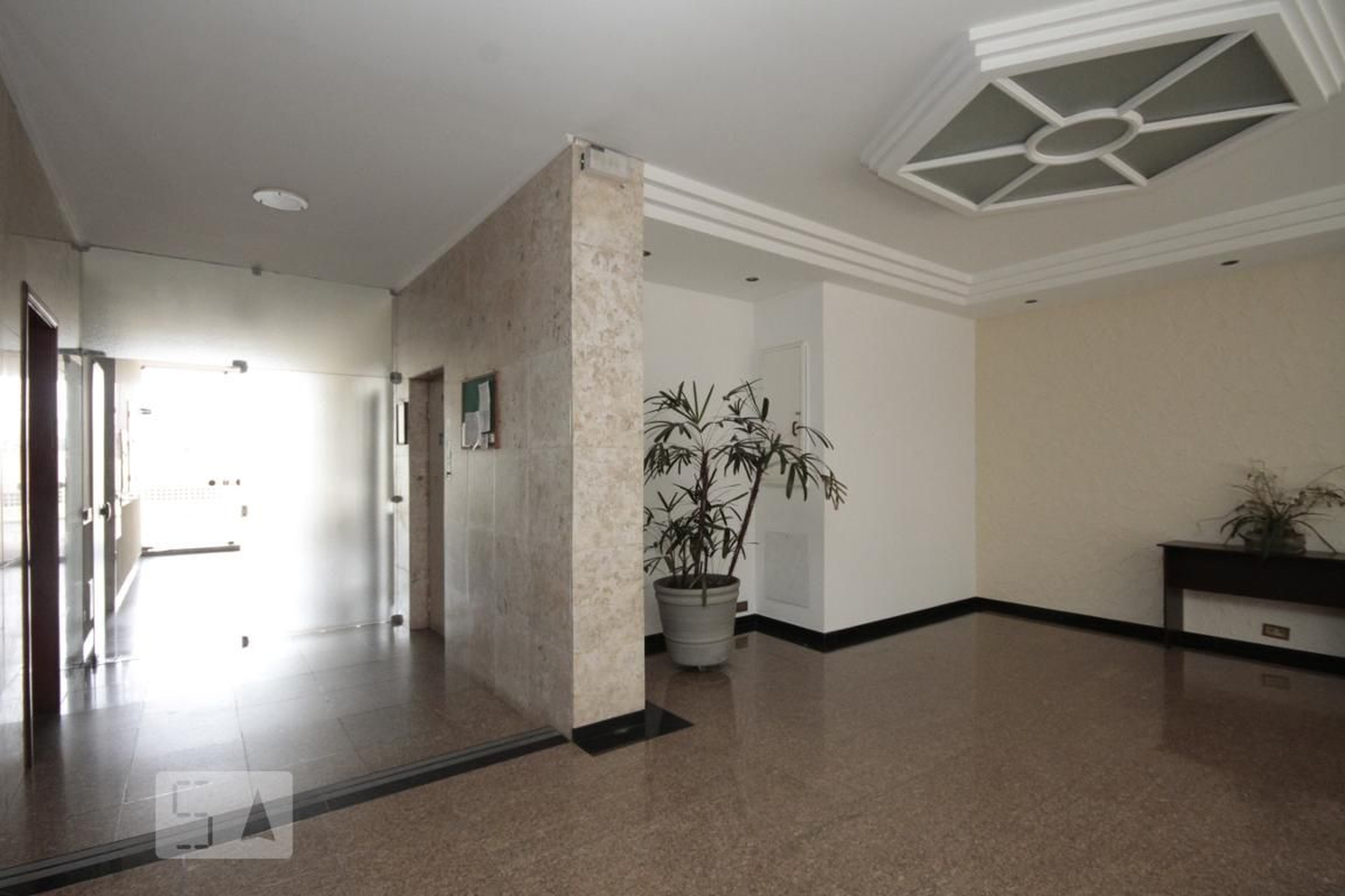 Hall Social - Julieta