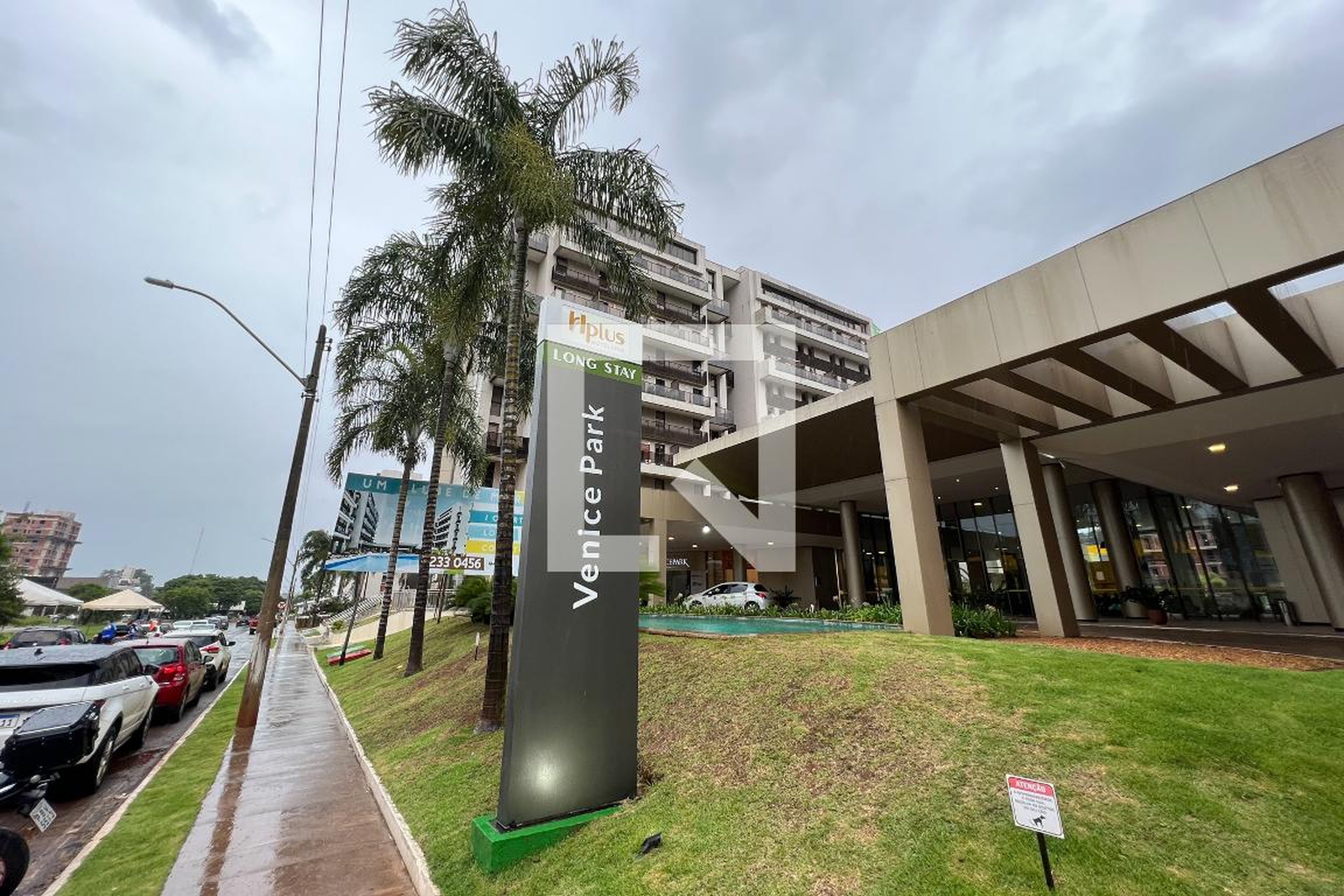 Fachada do Condomínio Condomínio Venice Park