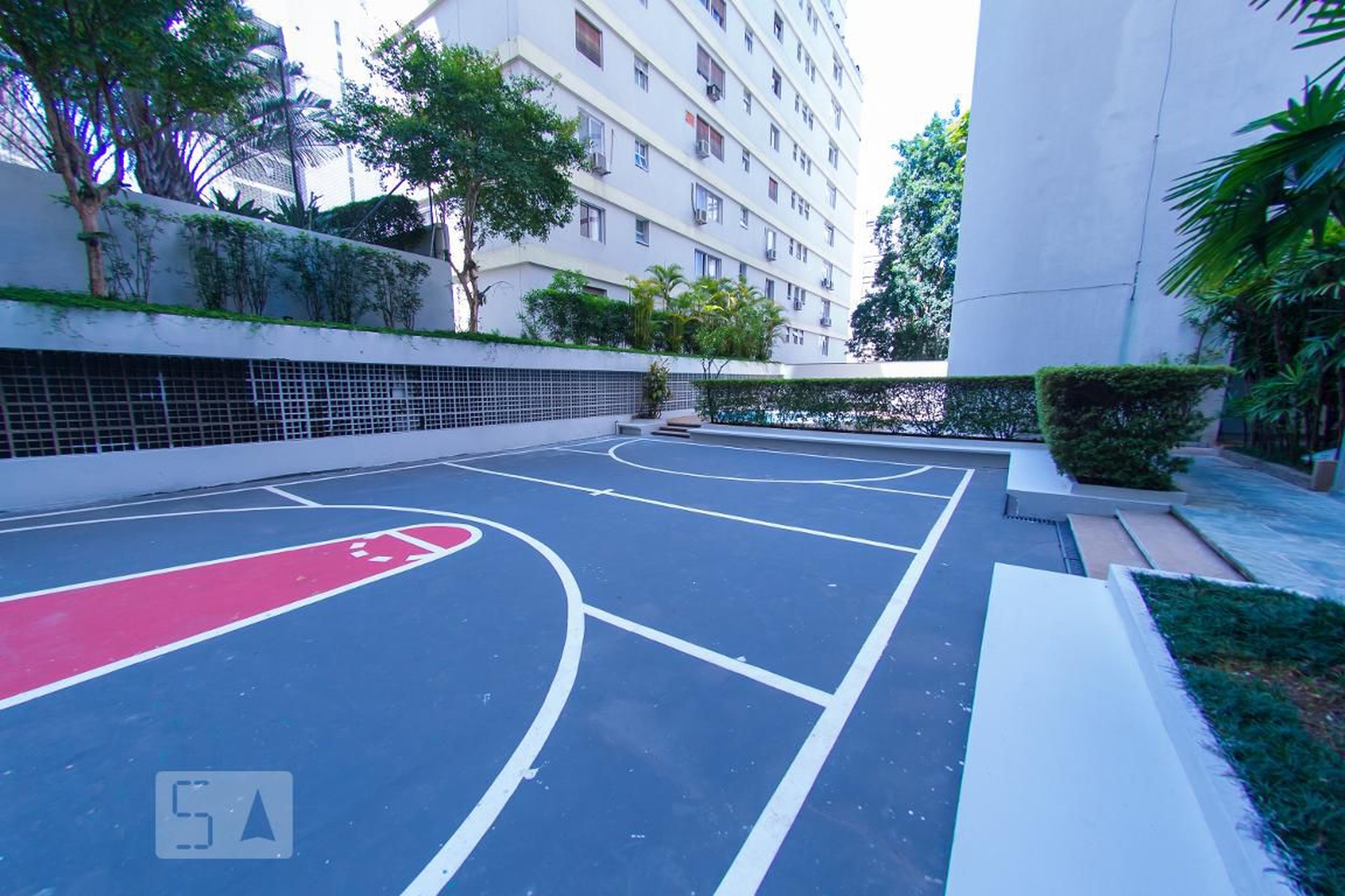 Quadra Esportiva - Queen Anne Boleyn