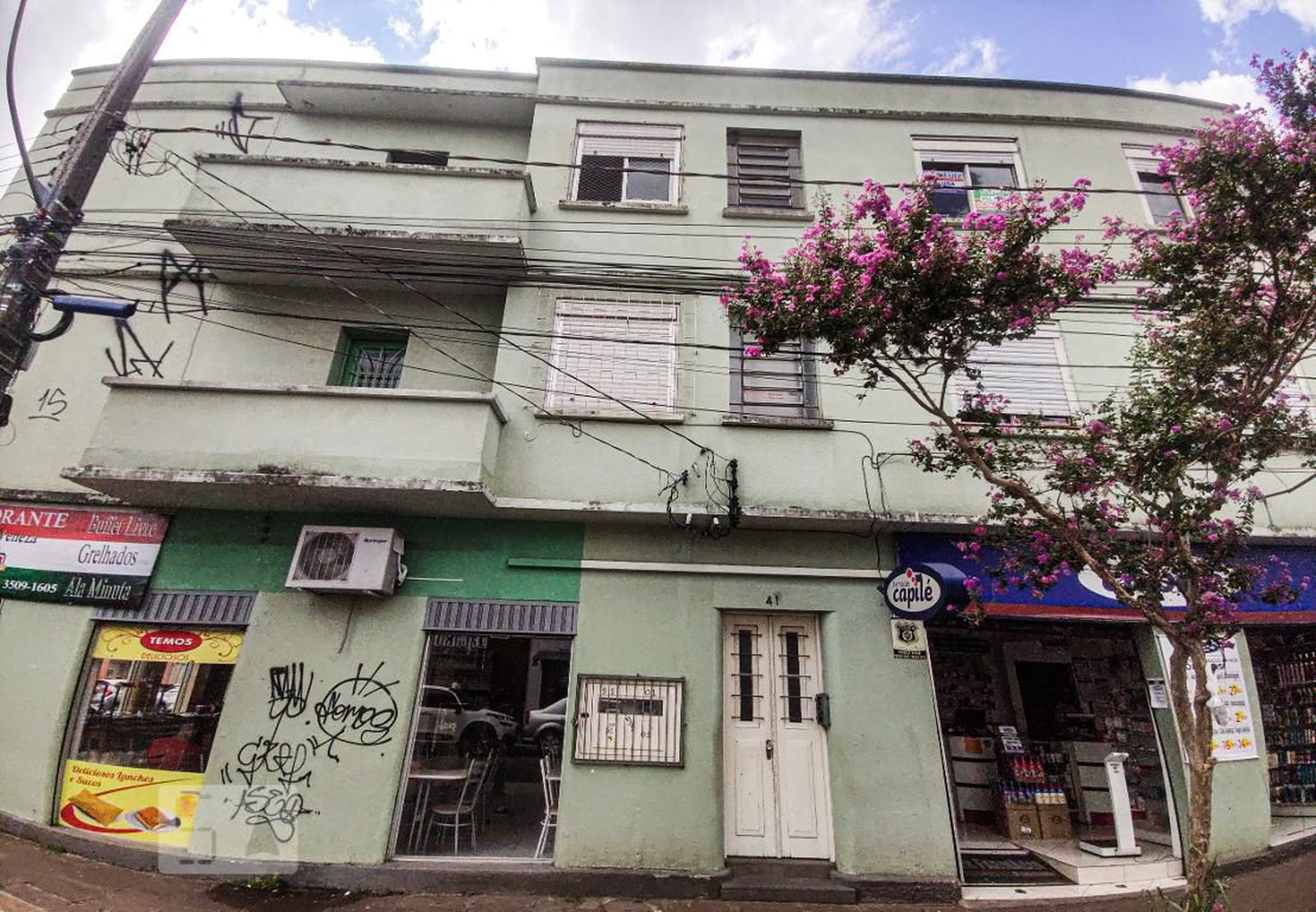 Fachada do Prédio Condomínio em Rua São Caetano, 41