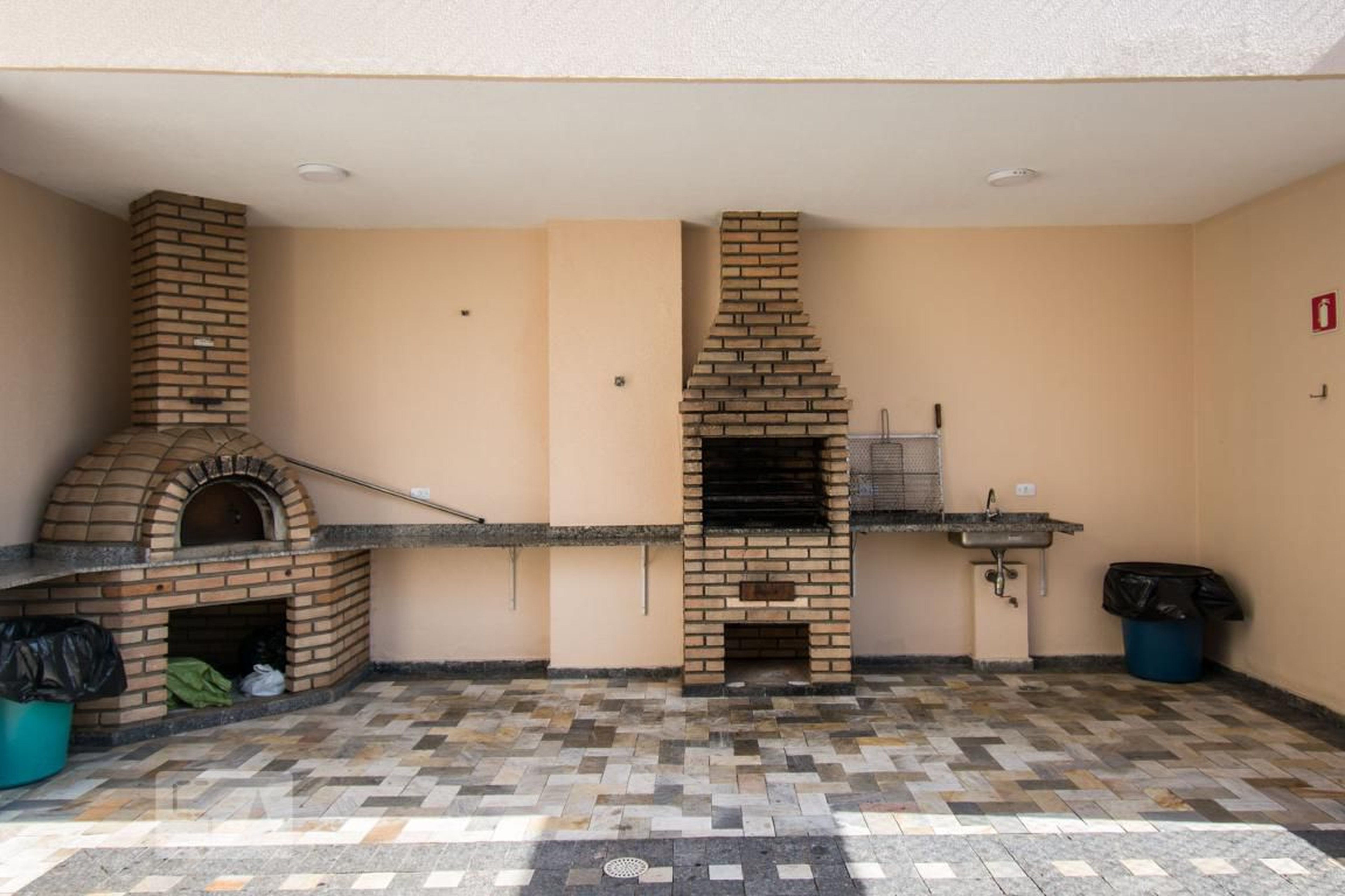 Churrasqueira - Residencial Las Palmas