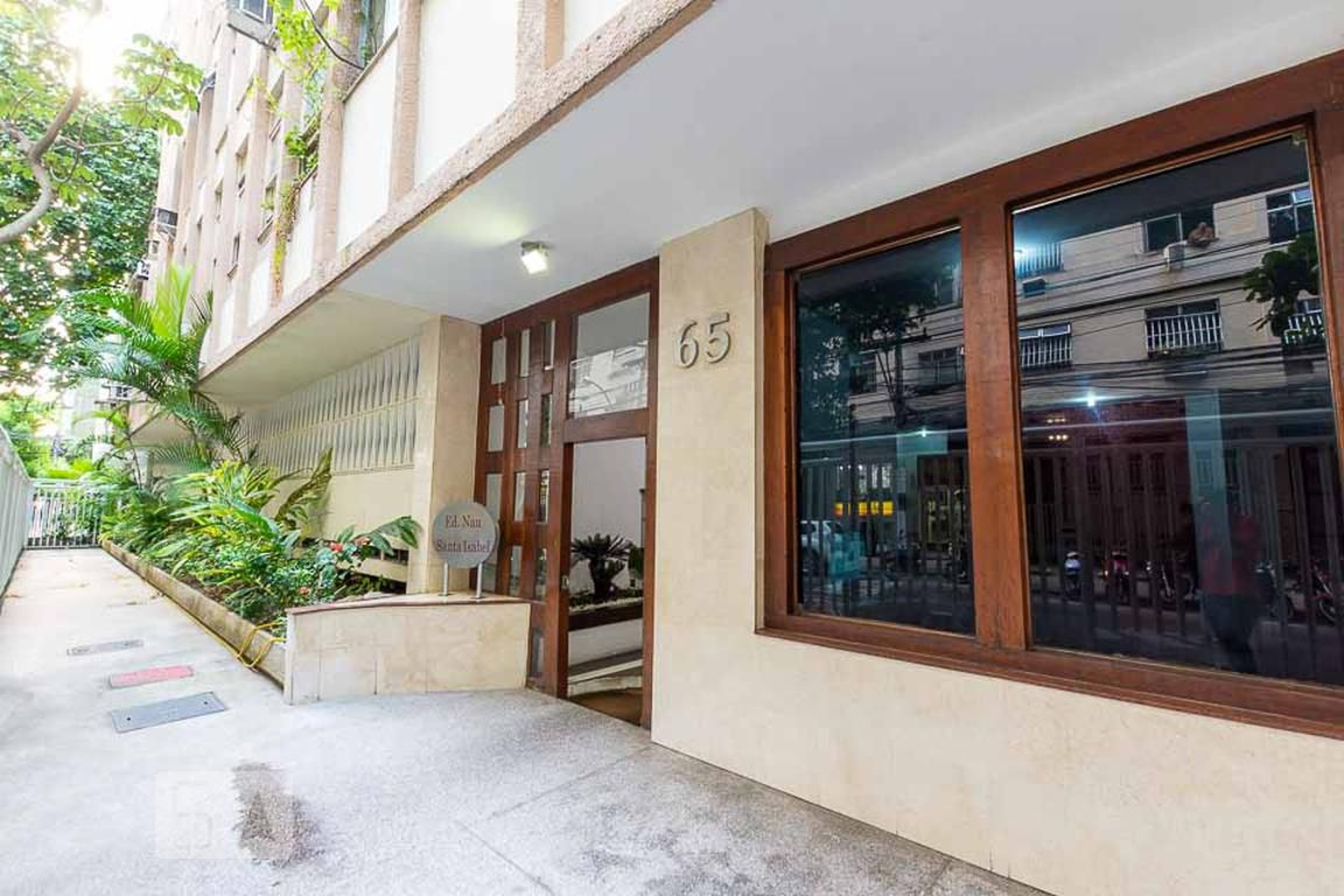 Entrada - Edifício Nau Santa Isabel