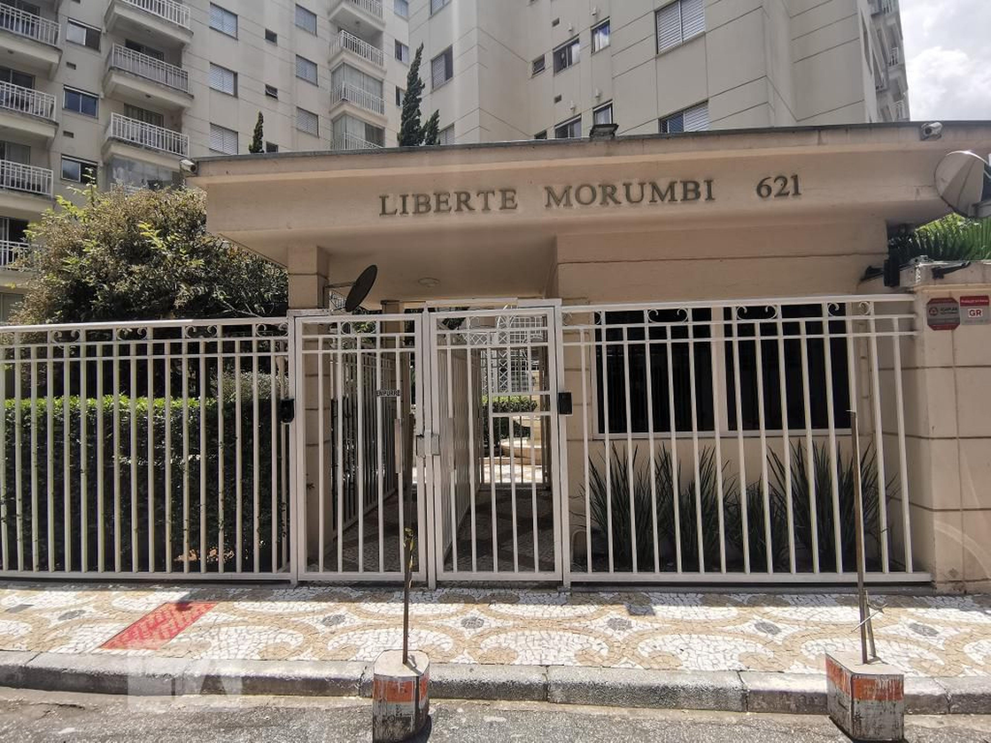 Fachada do Condomínio Condomínio Liberty