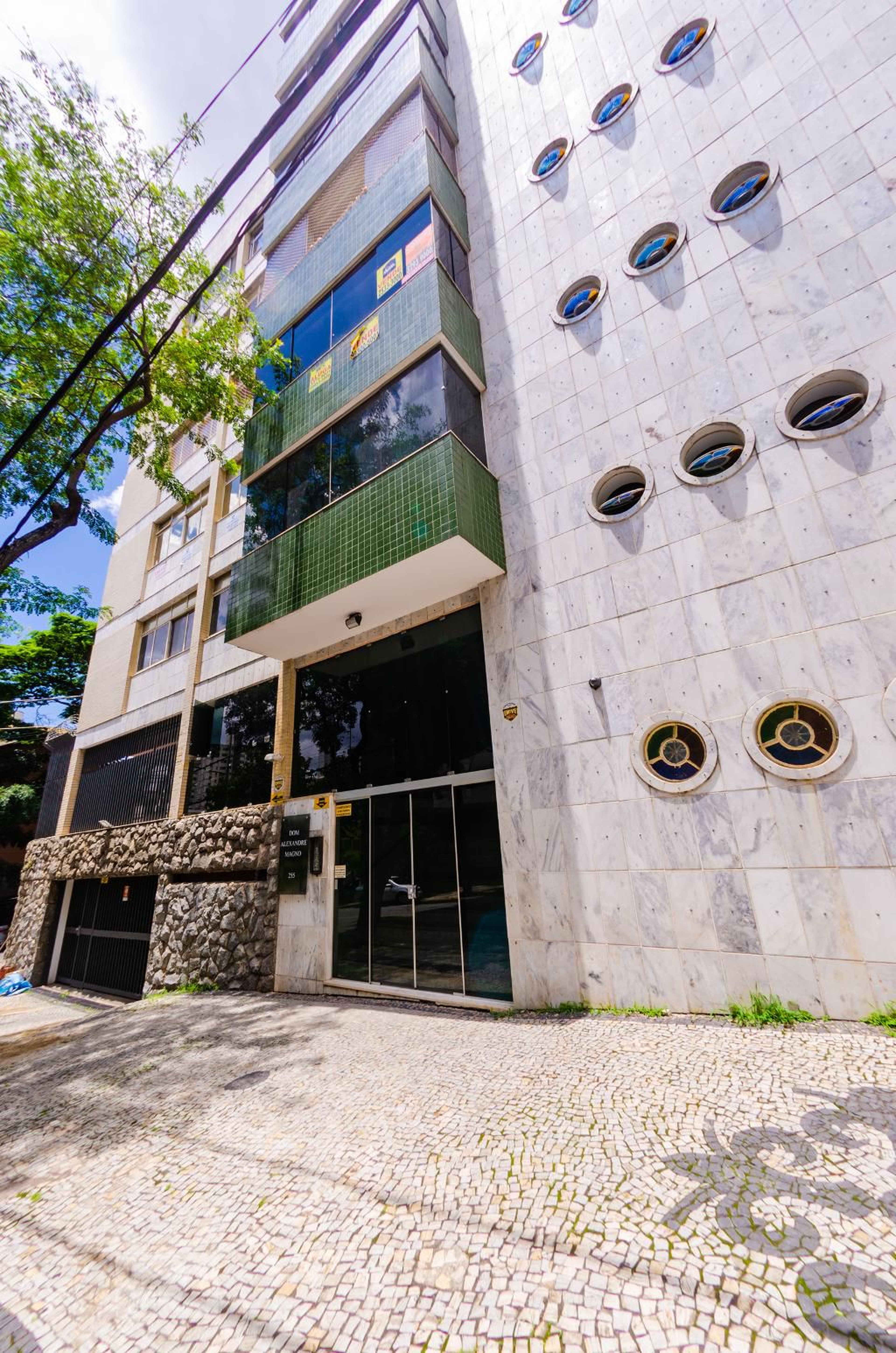 Fachada Edifício Dom Alexandre Magno