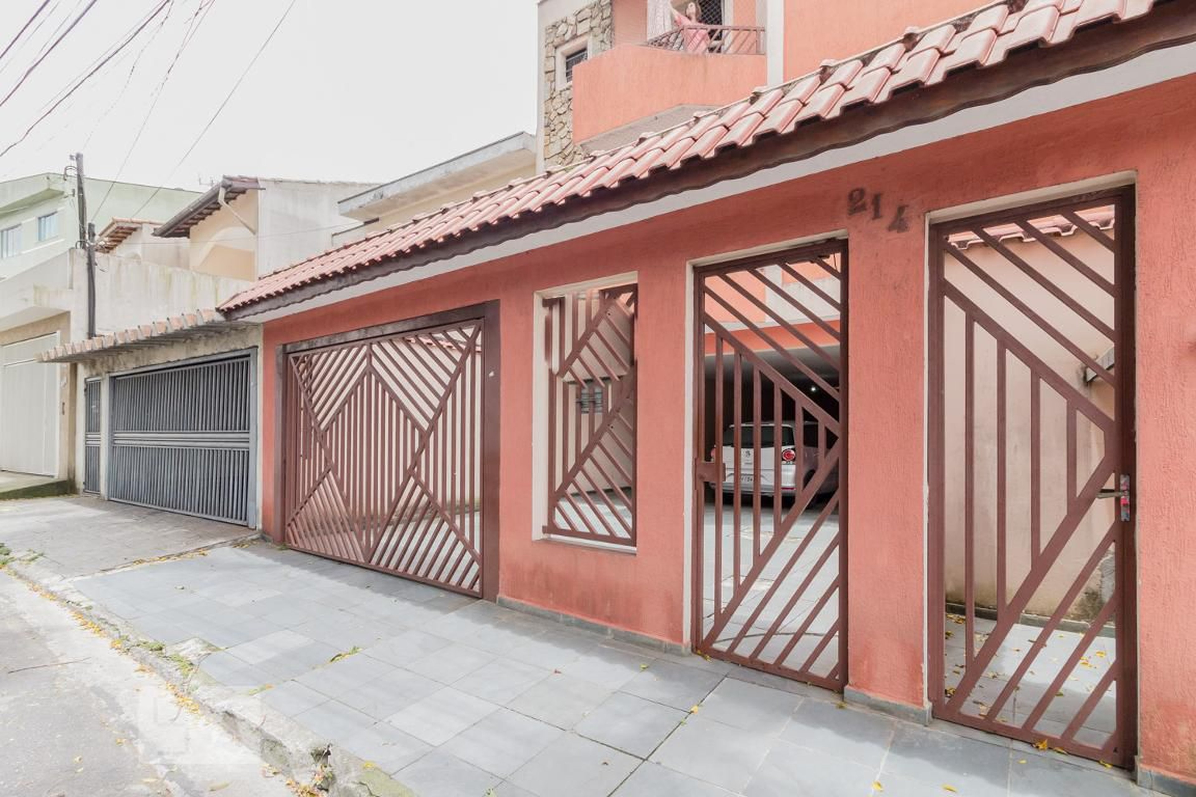 Fachada Condomínio em Rua Flávio, 214