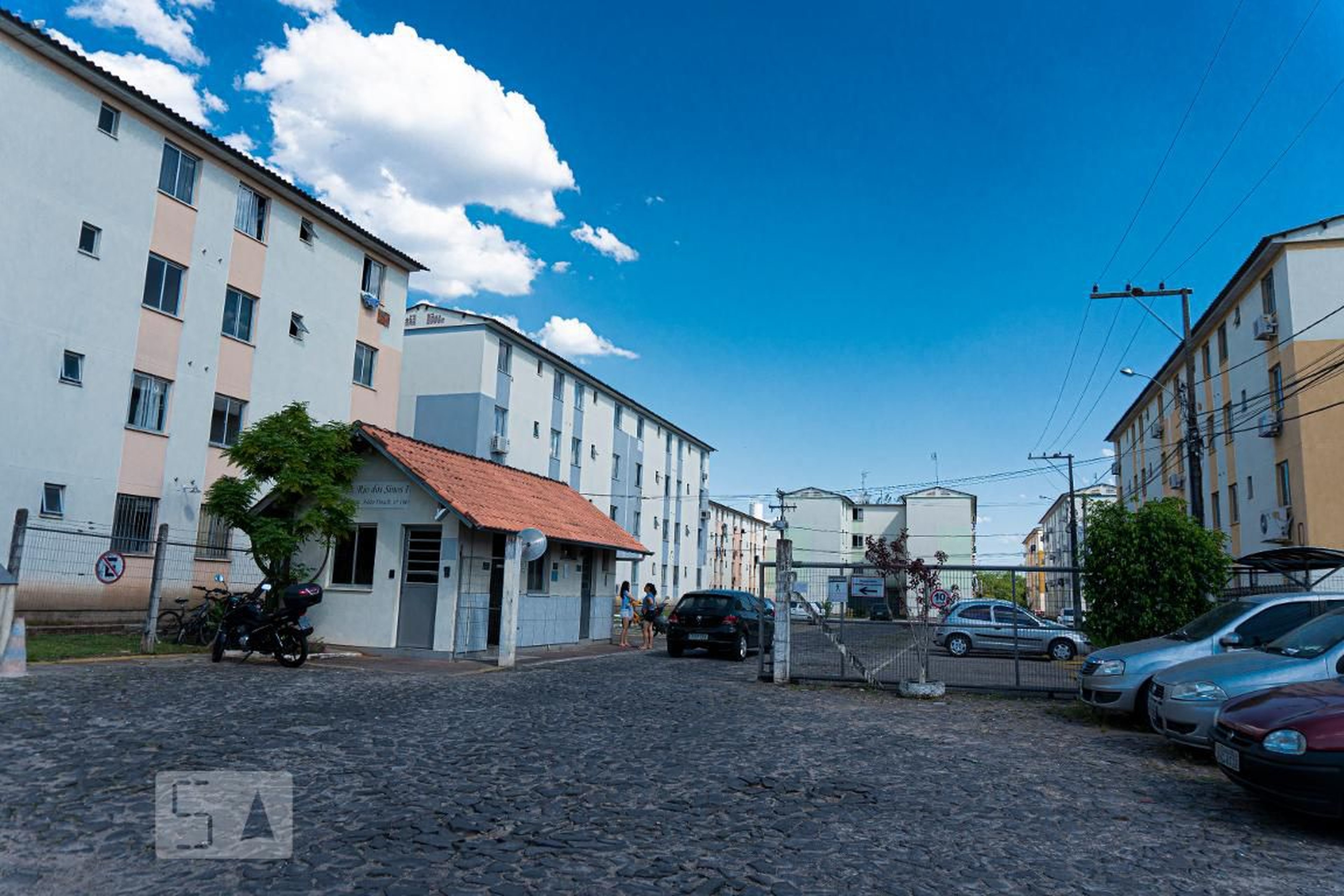 Fachada do Condomínio Condomínio em Rua Luiz Adão Daudt, 310