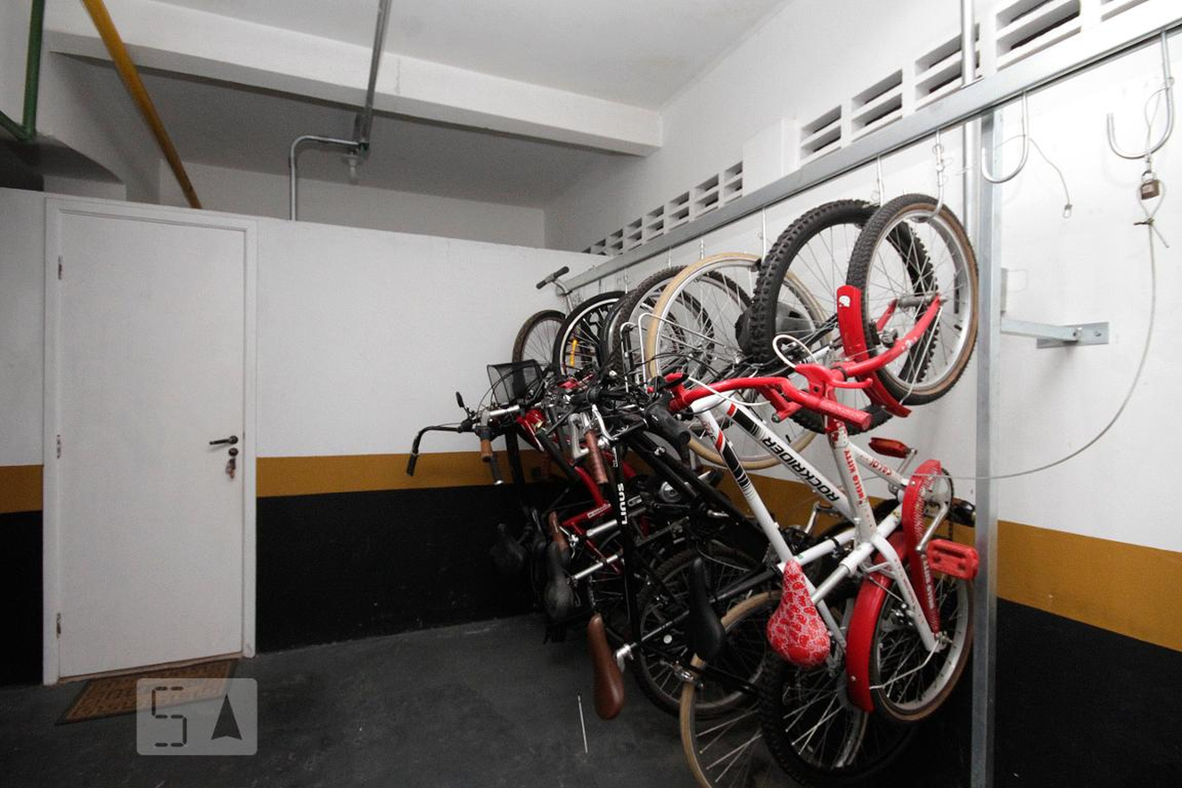 Bicicletário - Edifício N. A do Carmo