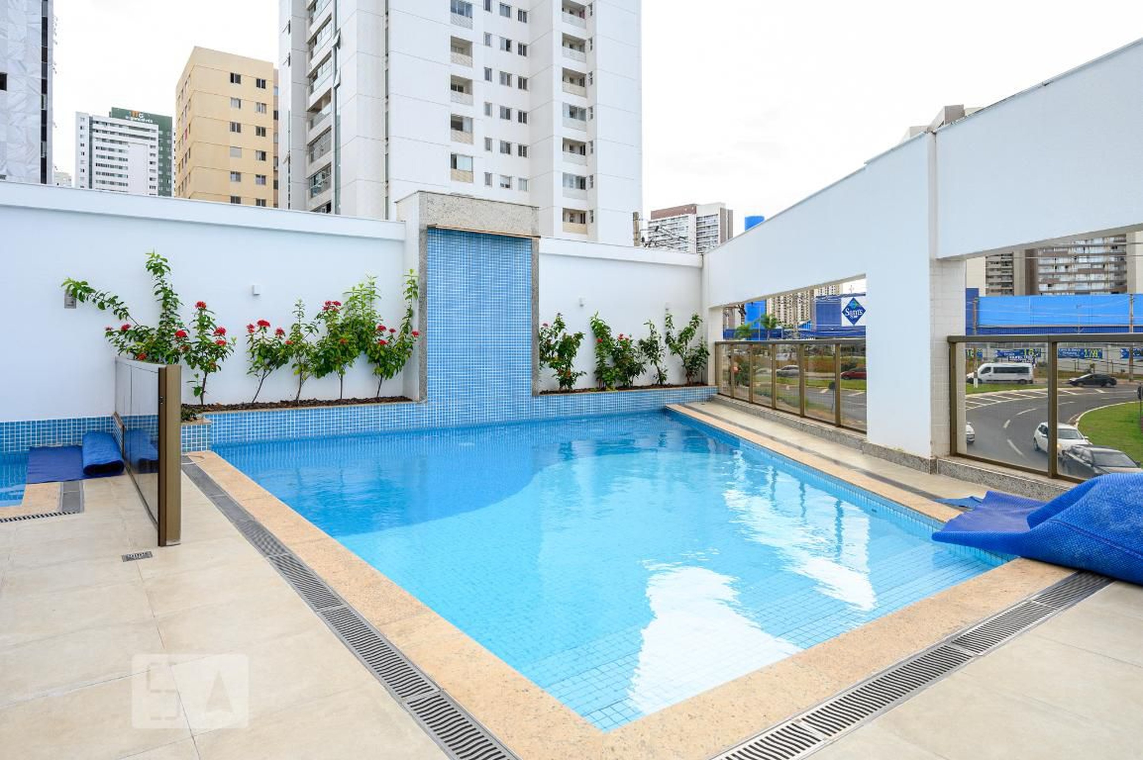 Piscina - Residencial Cezzanne