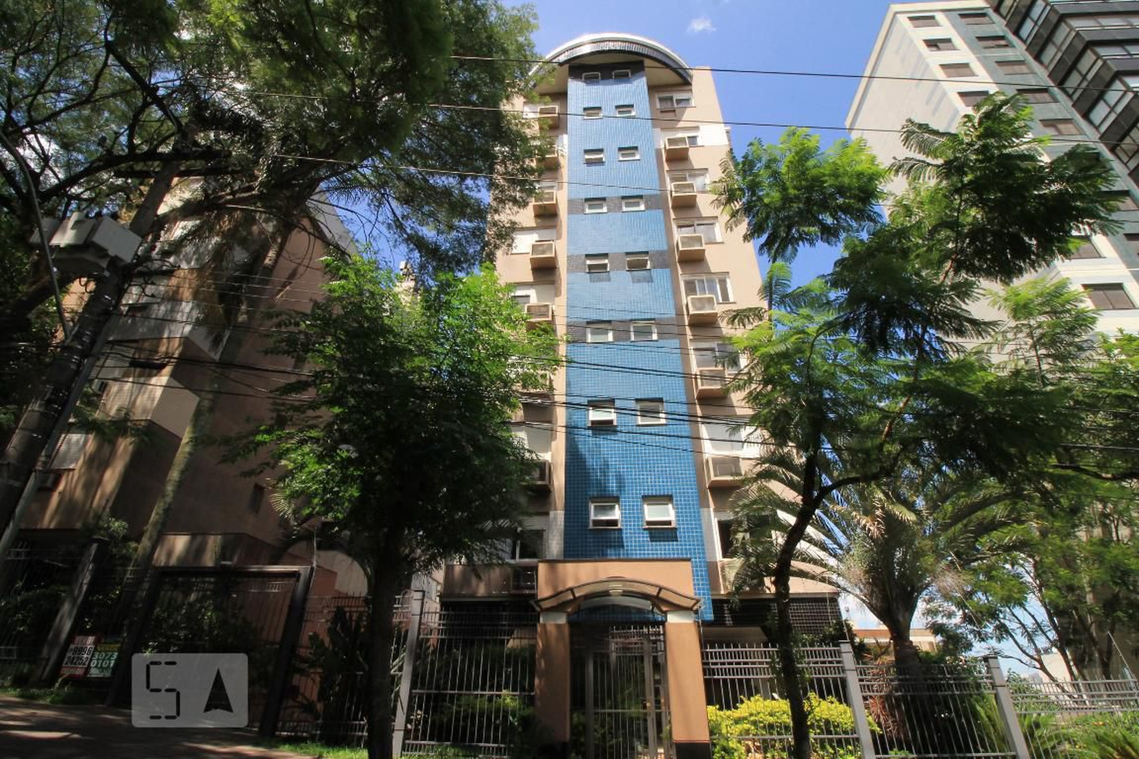 Fachada Condomínio Puerto de Alcalá