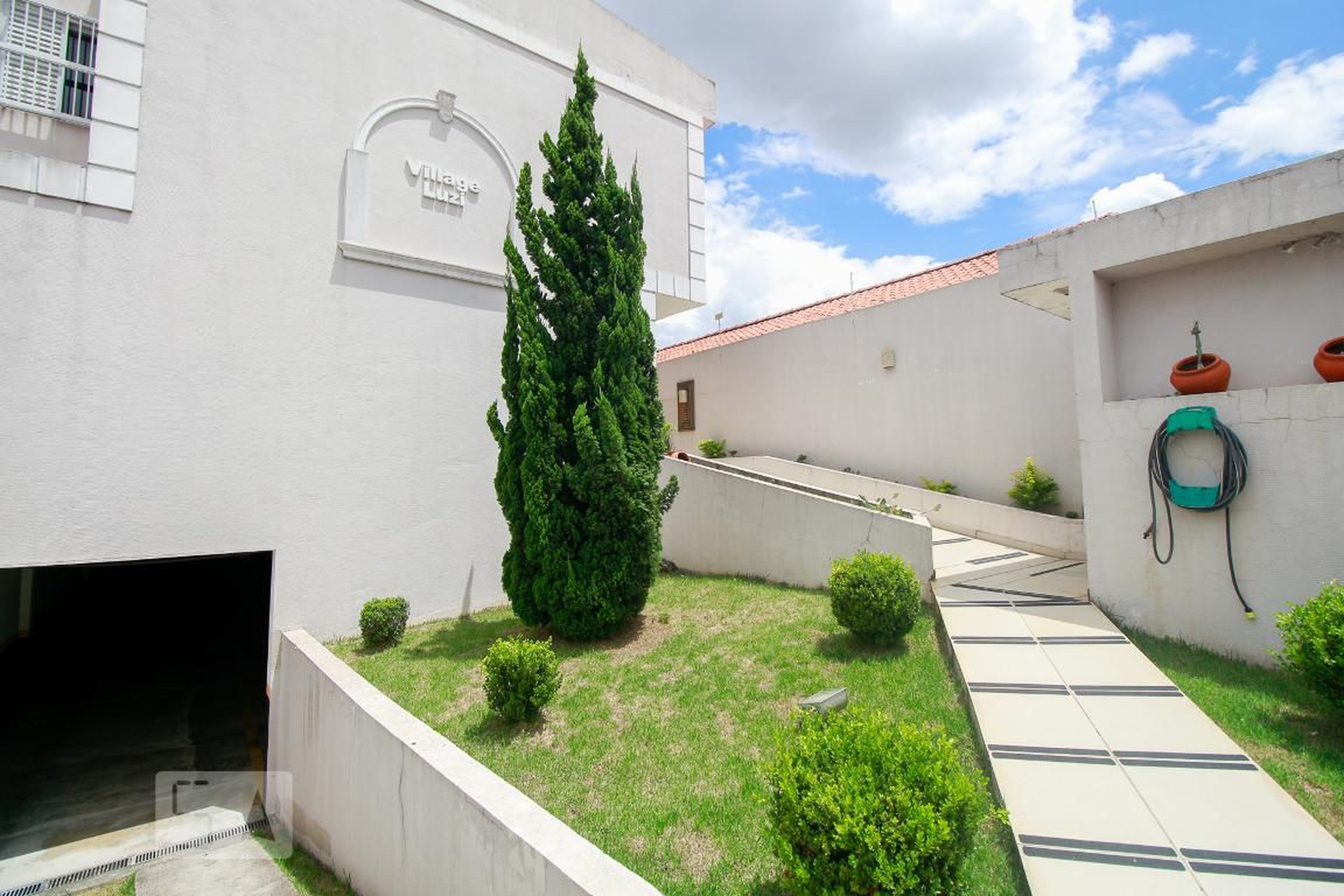 Entrada - Village Luzi