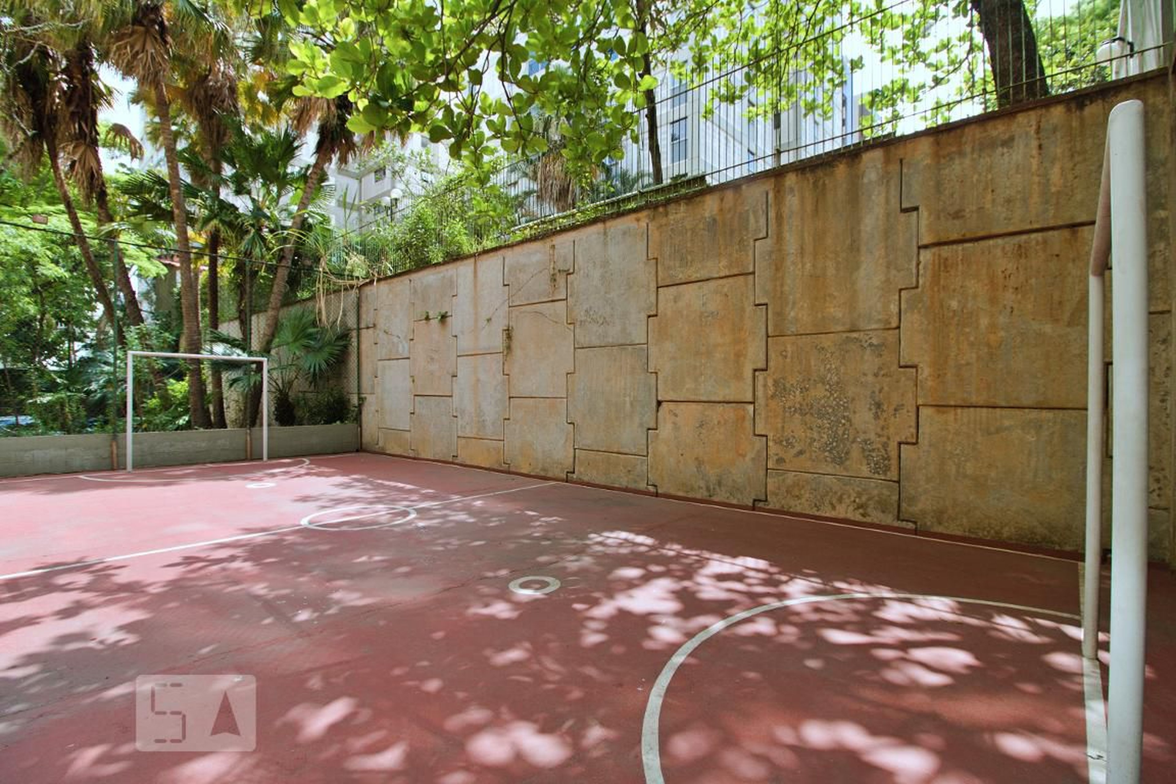 Quadra Esportiva - Tour D' Argent