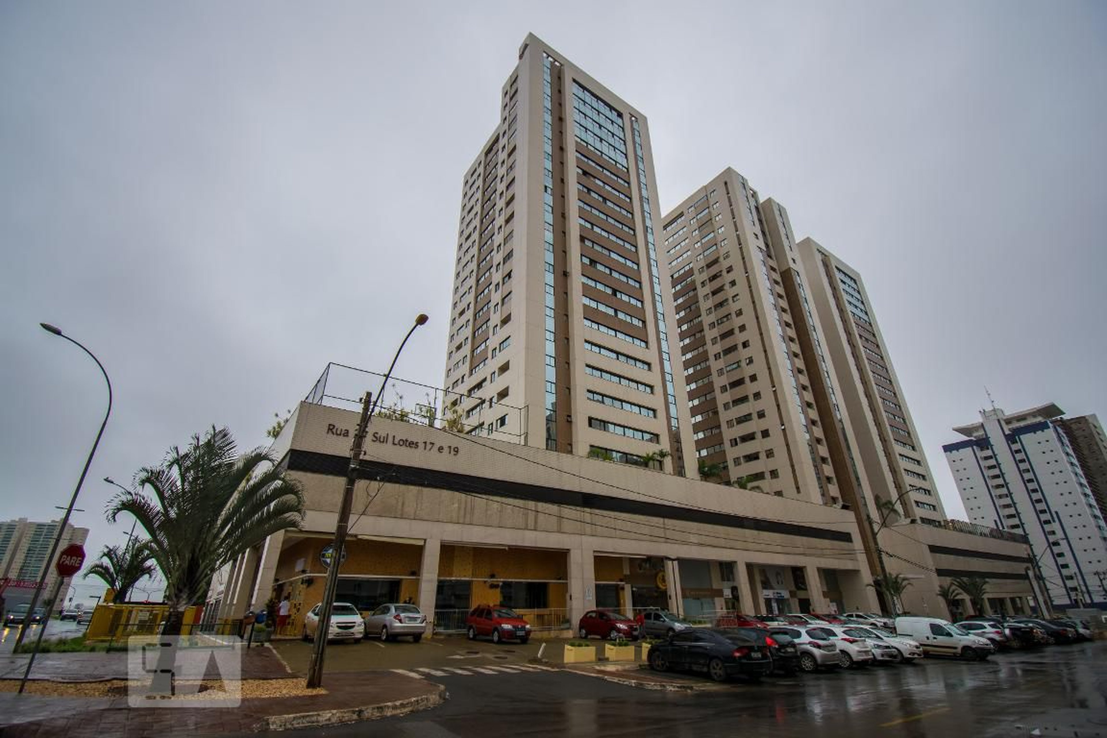 Fachada Residencial Real Celebration