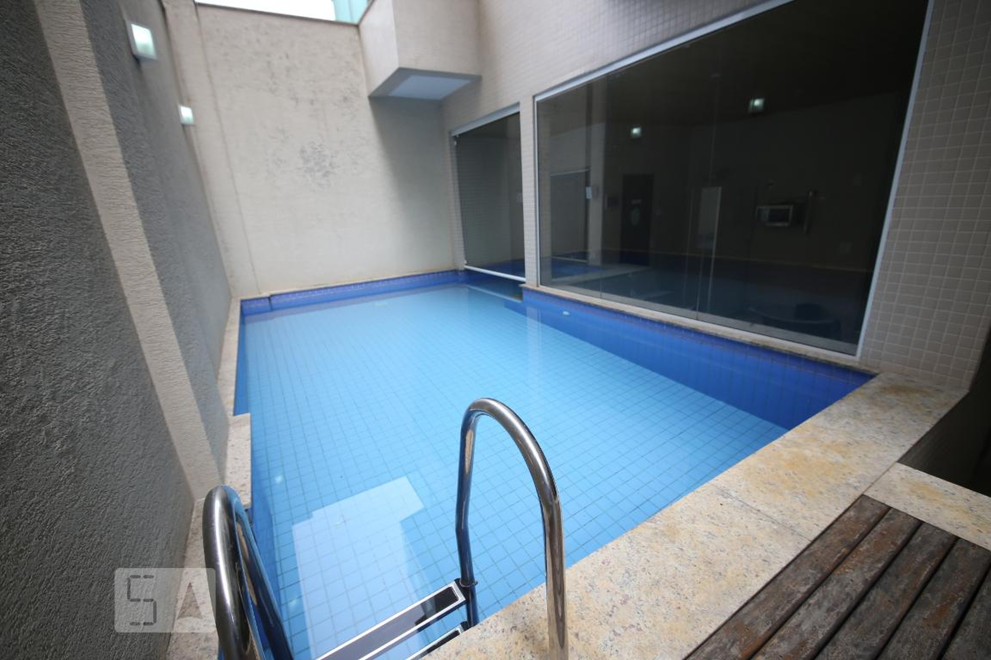 Piscina - Charitas Vogue