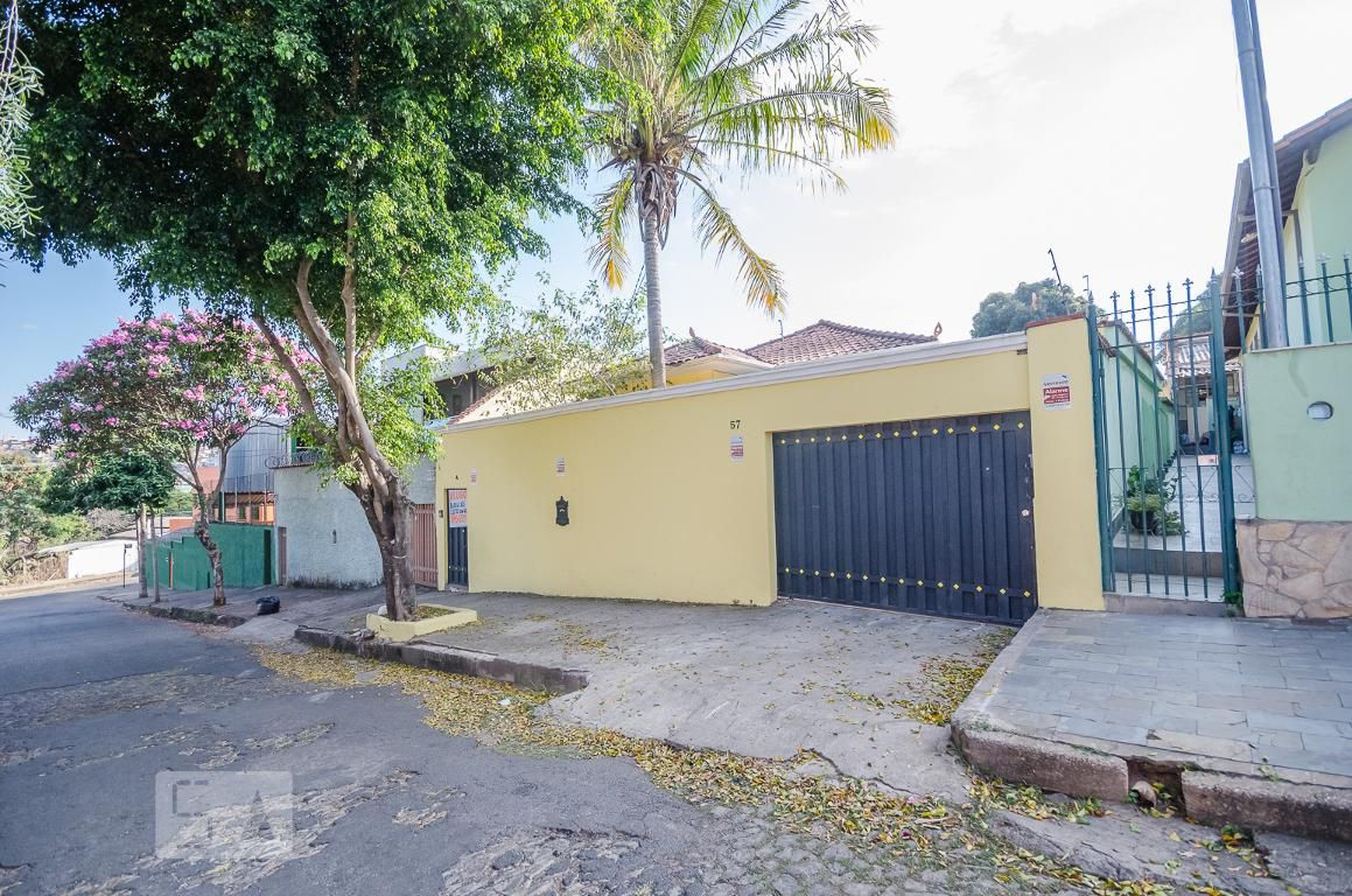 Fachada Condomínio em R. Nova Ponte, 57