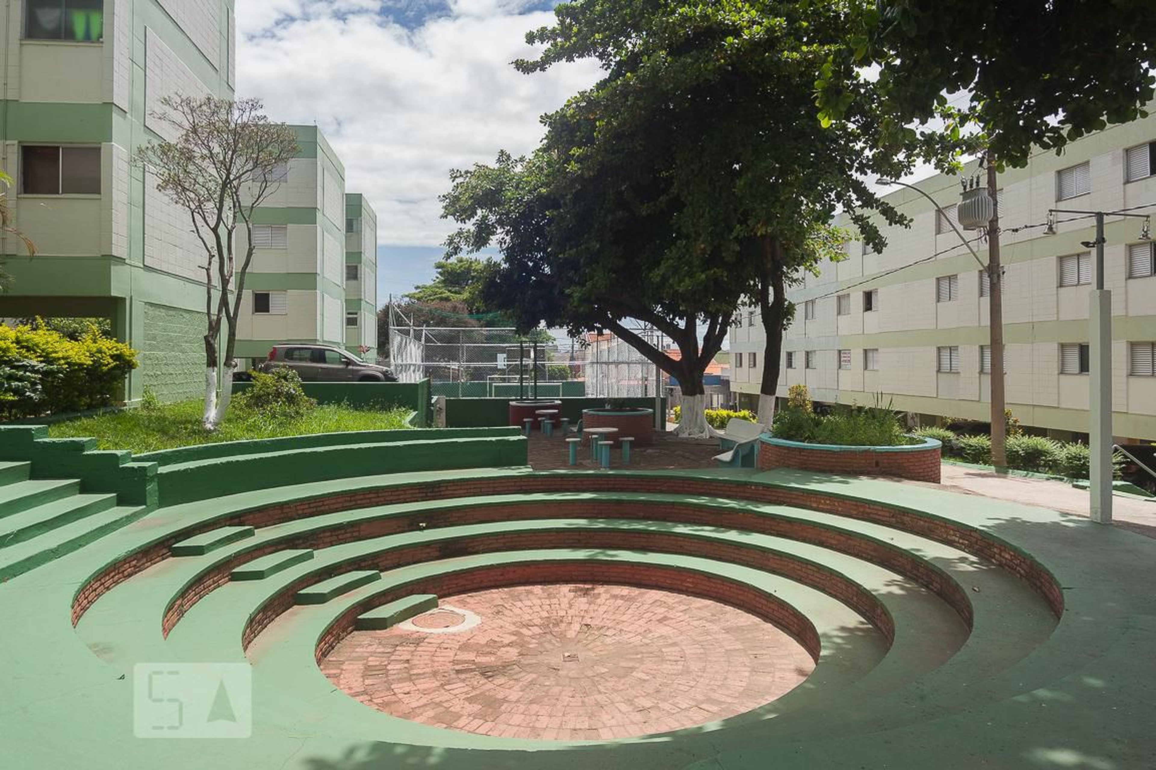 Condomínio - Maria Thereza